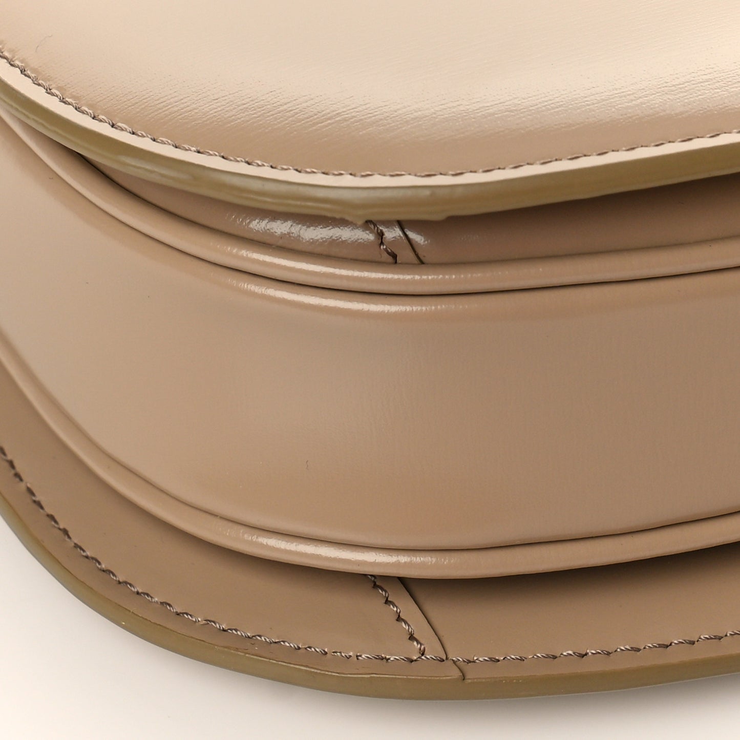 Shiny Calfskin Teen Besace Safari