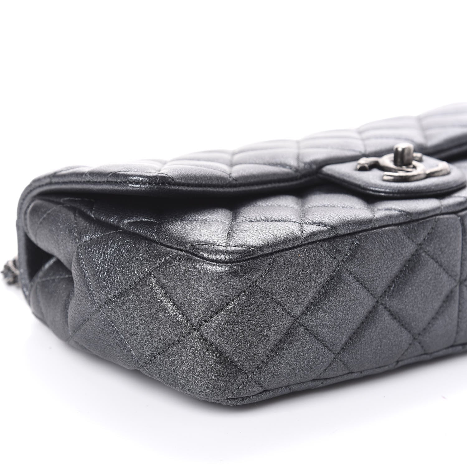 Chanel Metallic Calfskin Quilted Medium CC Eyelet Flap Dark Silver 9 of 10