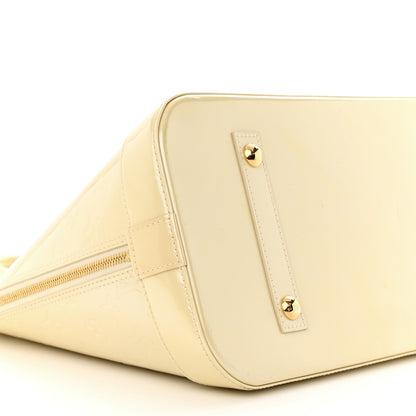 Louis Vuitton Vernis Alma GM Blanc Corail 9 of 15