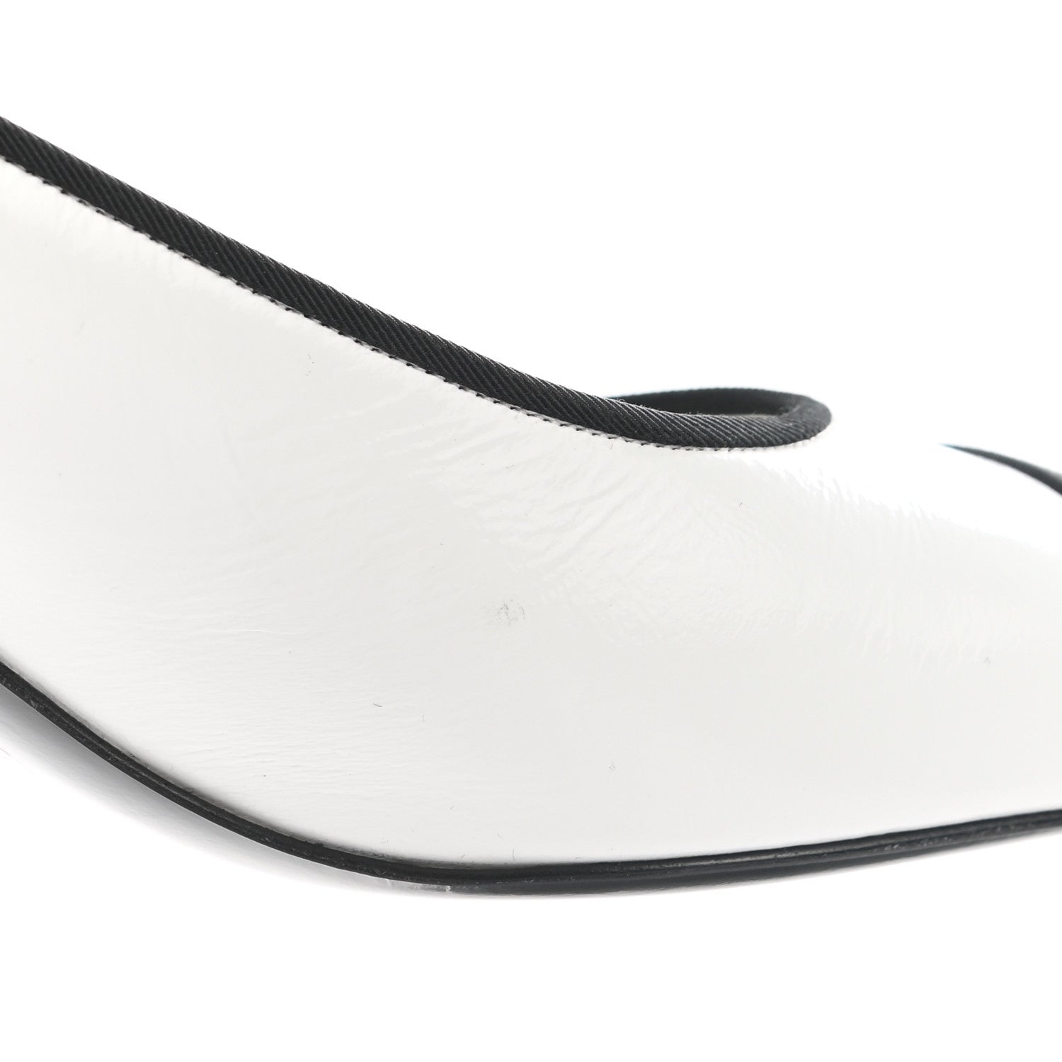 Chanel Laminated Lambskin Grosgrain Chain CC Cap Toe Pumps 37.5 White Black 10 of 10