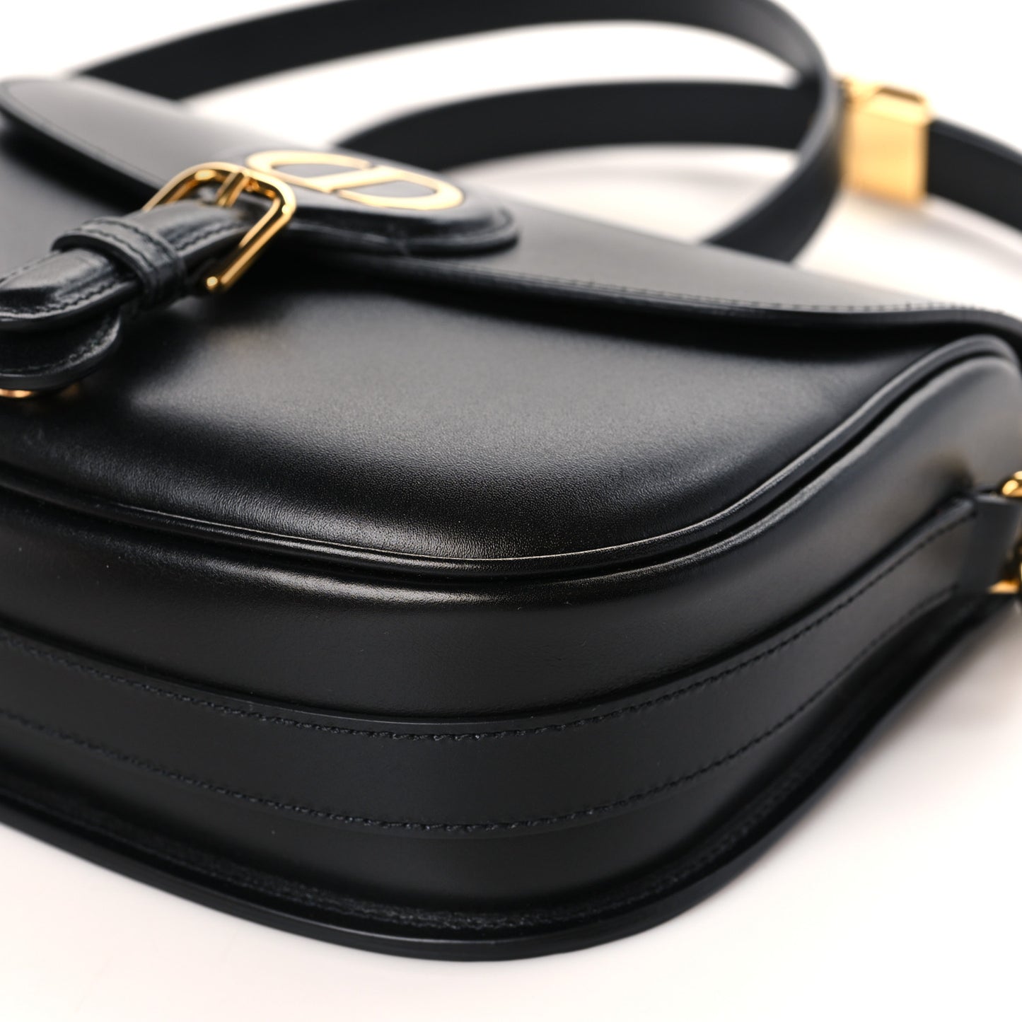 Box Calfskin Medium Bobby Flap Black