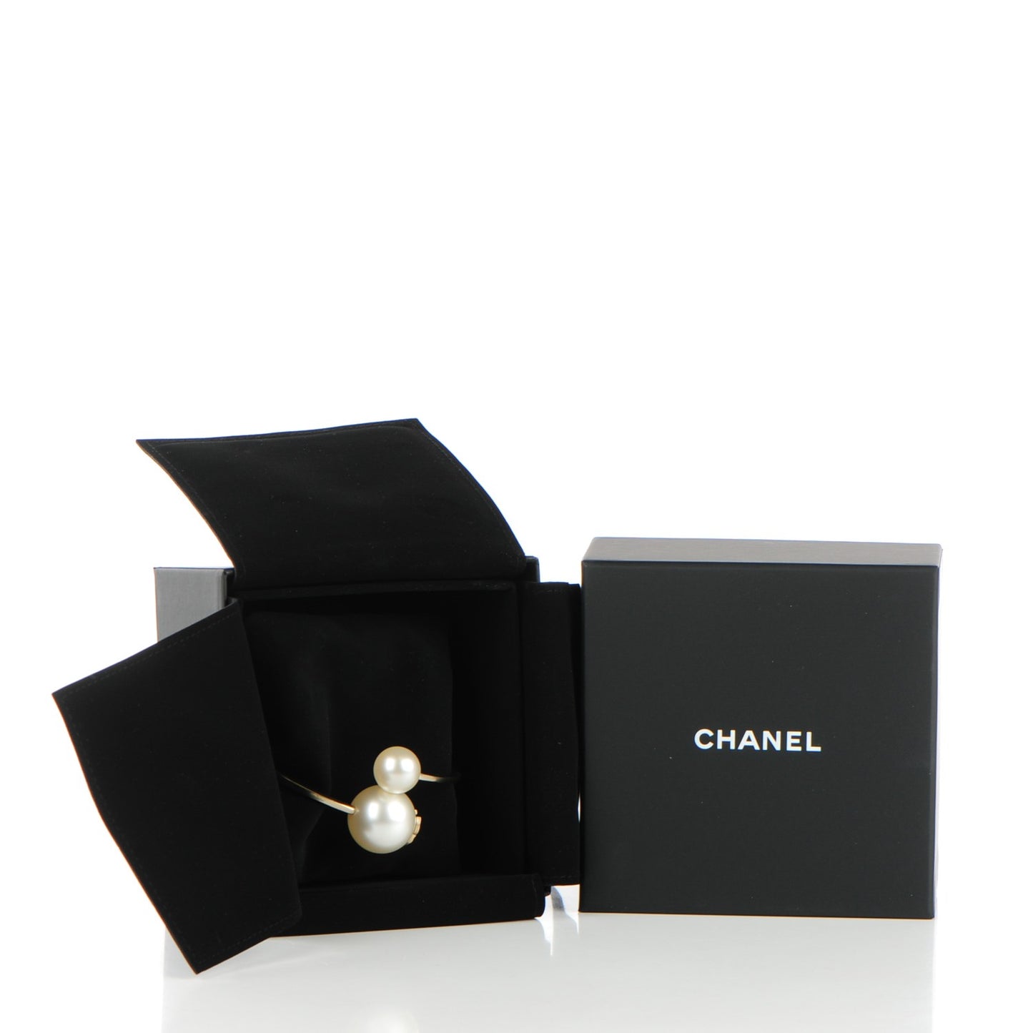 Double Pearl Cuff Silver