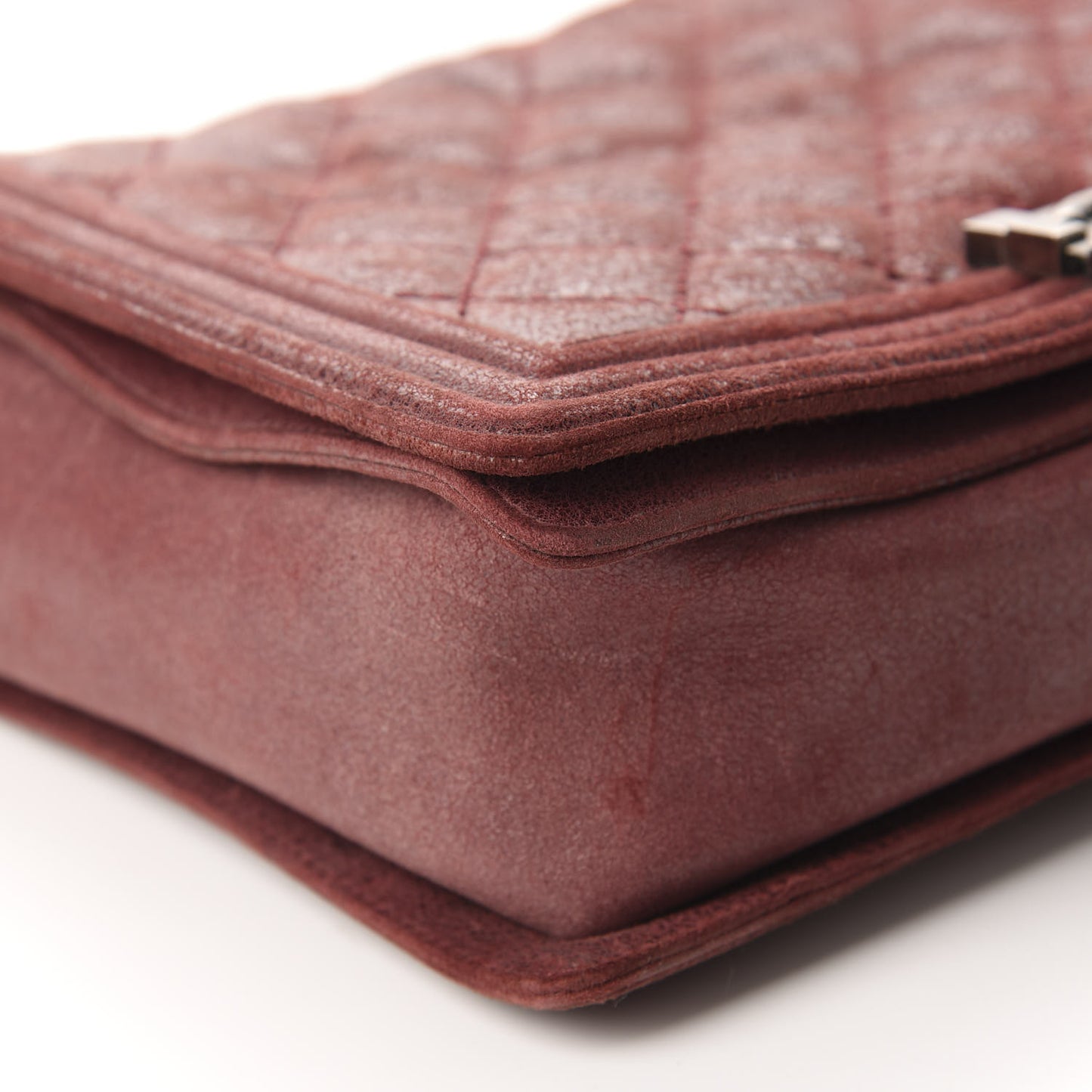 Iridescent Calfskin Quilted Medium Gentle Boy Flap Dark Red