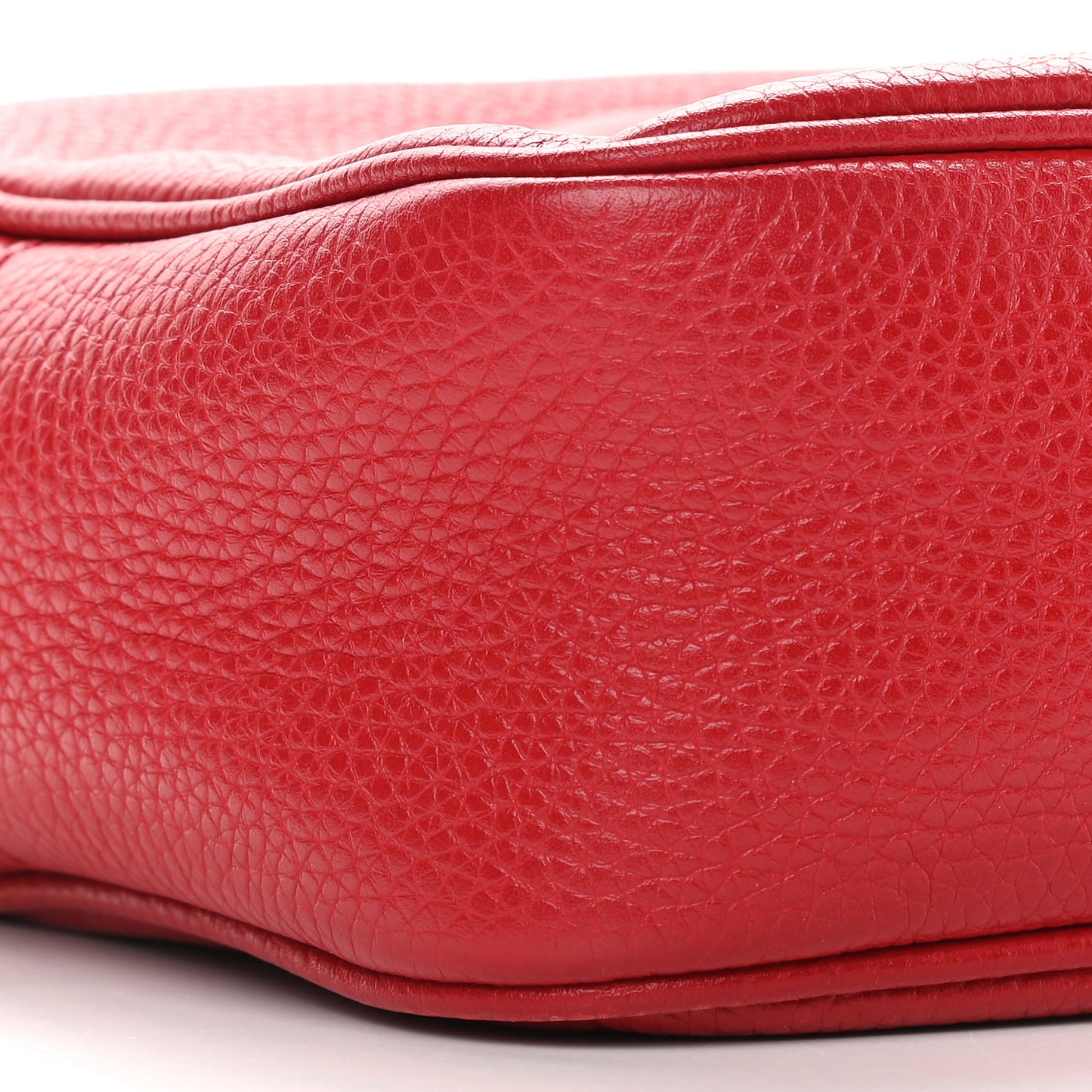 Pebbled Calfskin Small Soho Disco Bag Tabasco Red