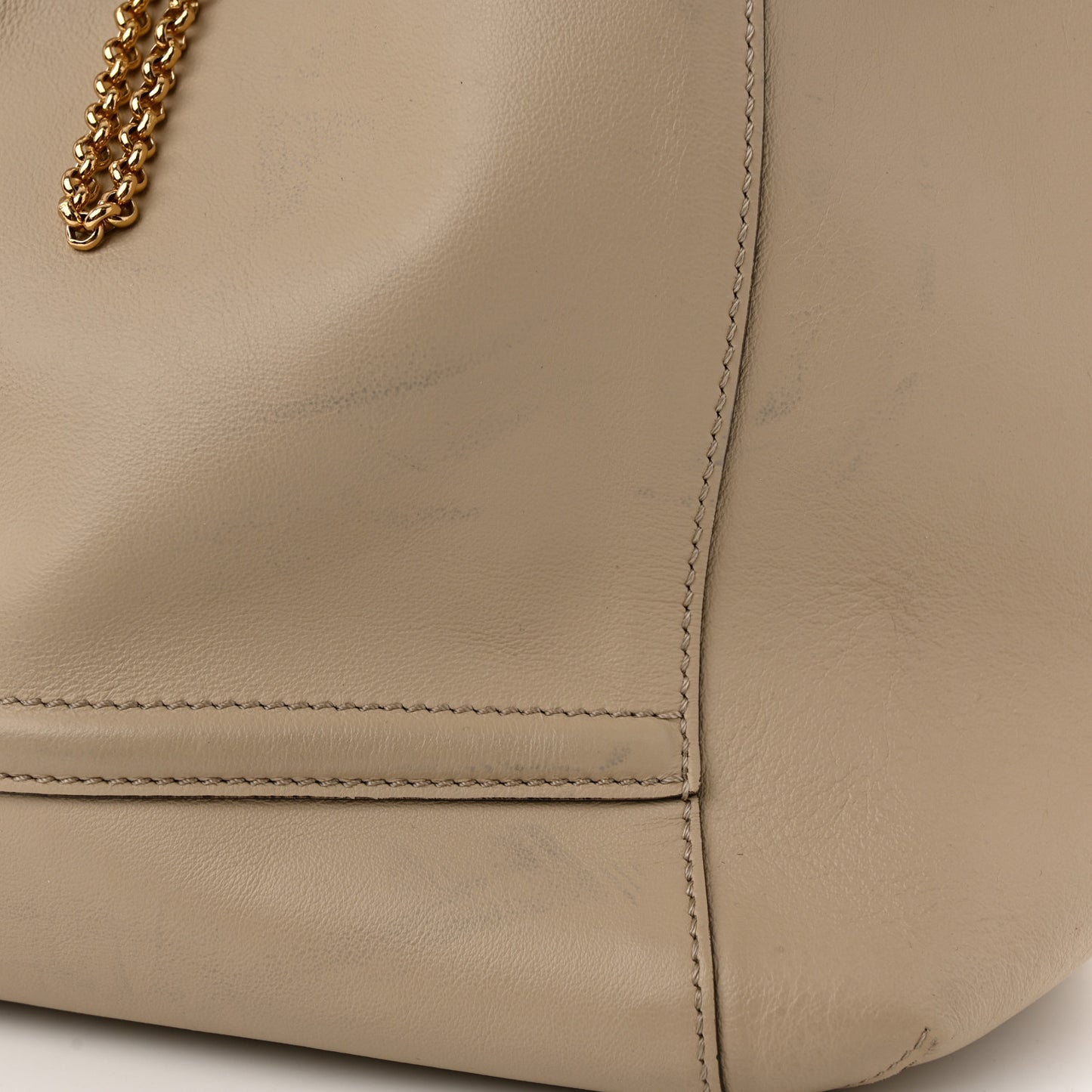 Vitello Grace King Karligraphy Chain Bucket Bag Nuvola Praline