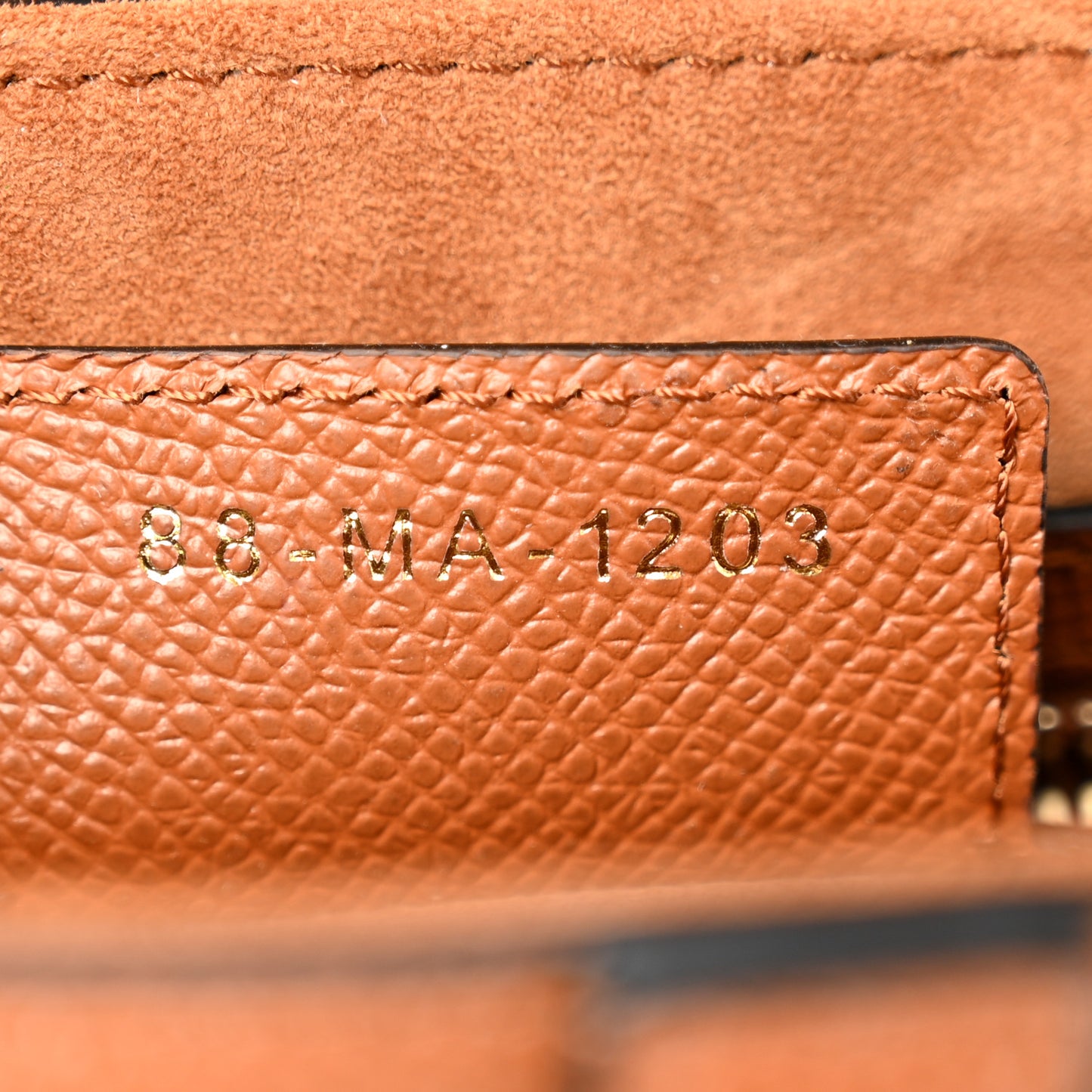 Grained Calfskin Saddle Bag With Strap Camello