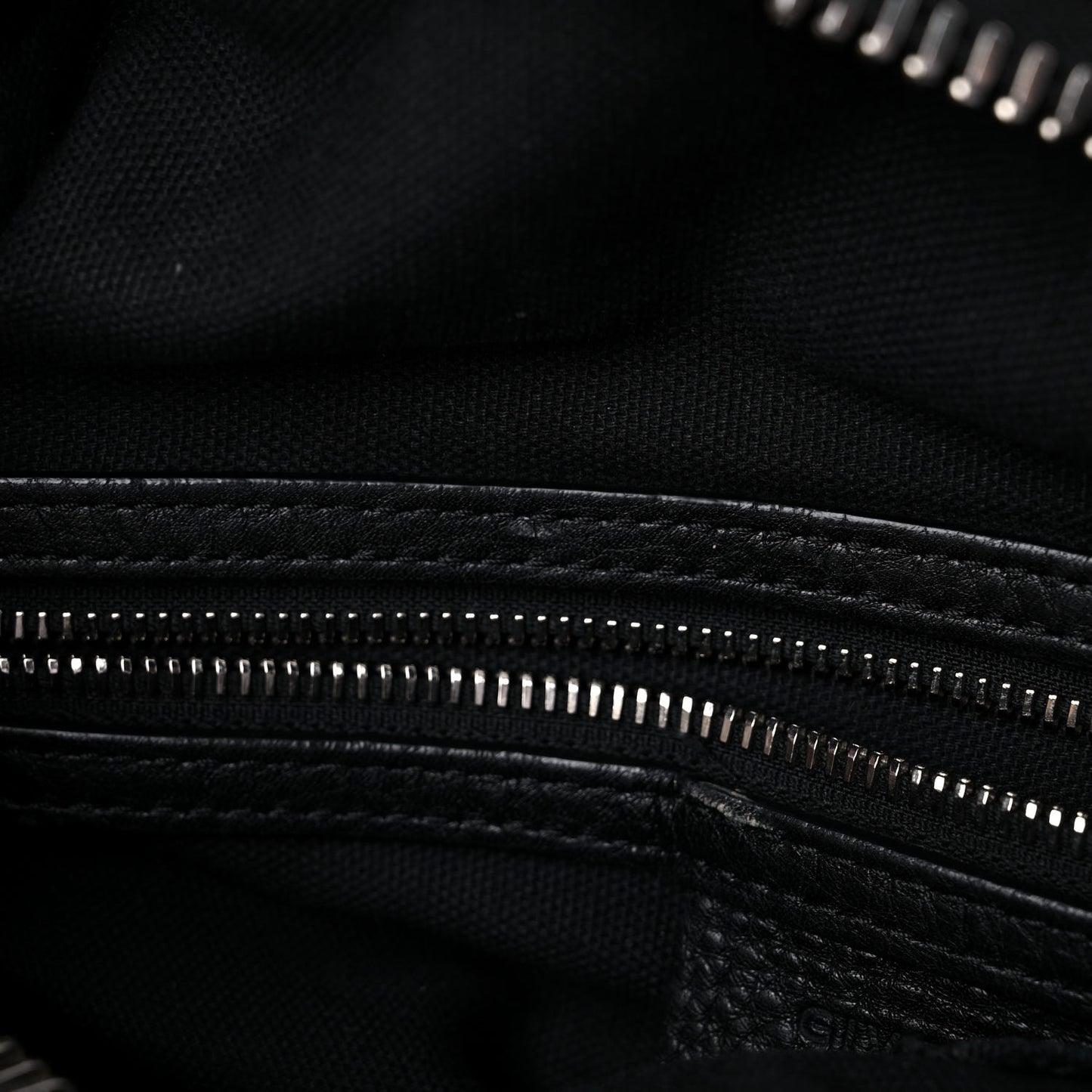 Pebbled Calfskin Small Nightingale Black