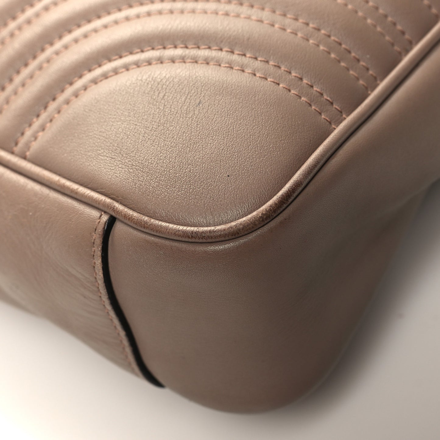 Calfskin Matelasse Medium GG Marmont Shoulder Bag Porcelain Rose