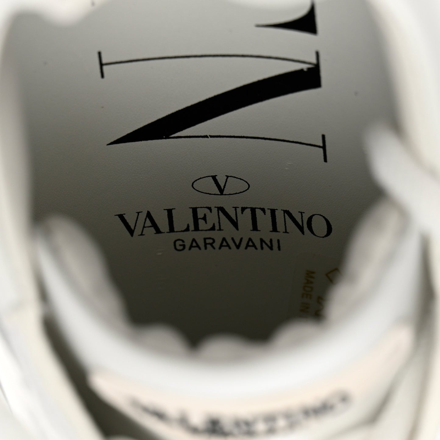 Calfskin VLTN Womens Bounce Sneakers 38.5 White