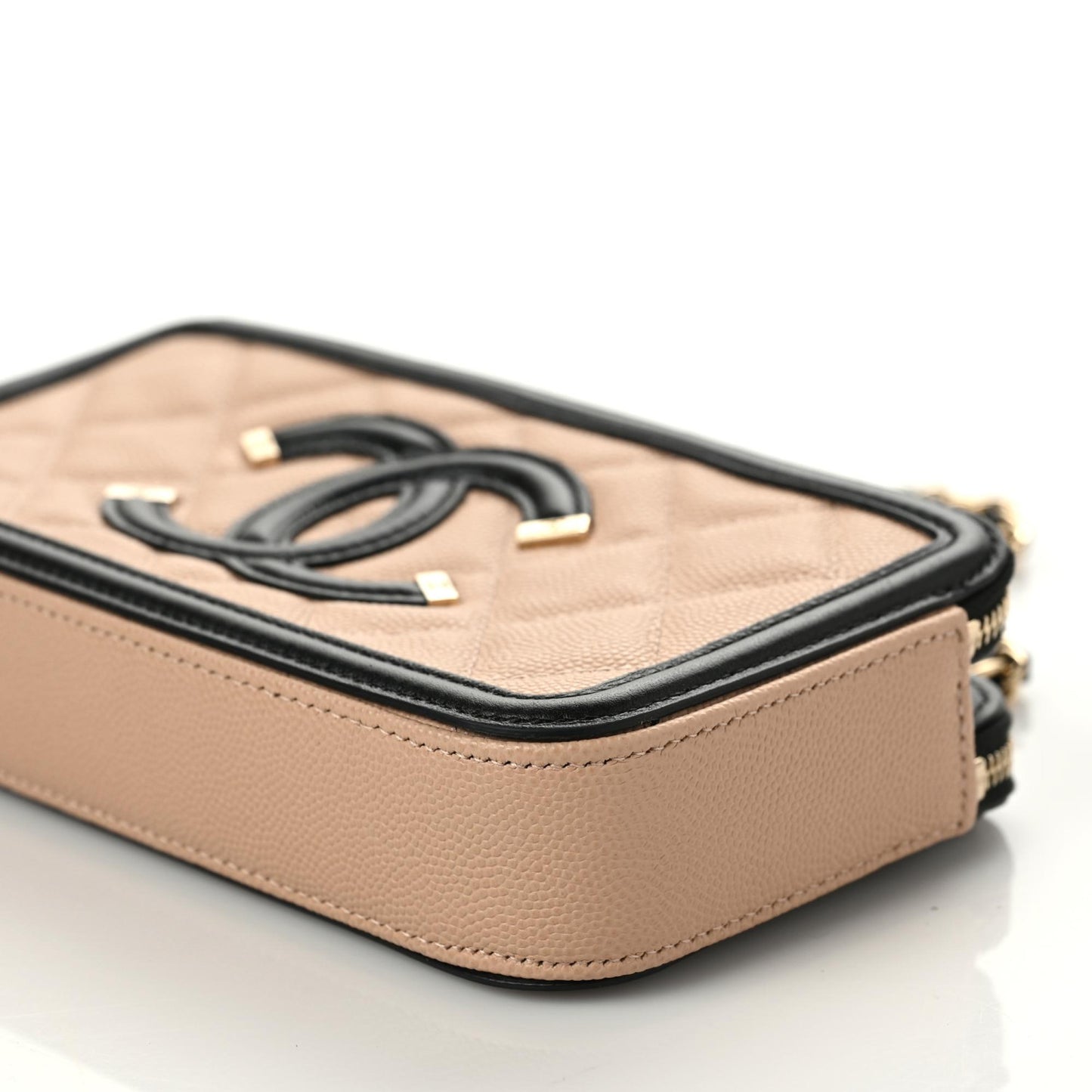 Caviar Quilted CC Filigree Clutch With Chain Beige Black