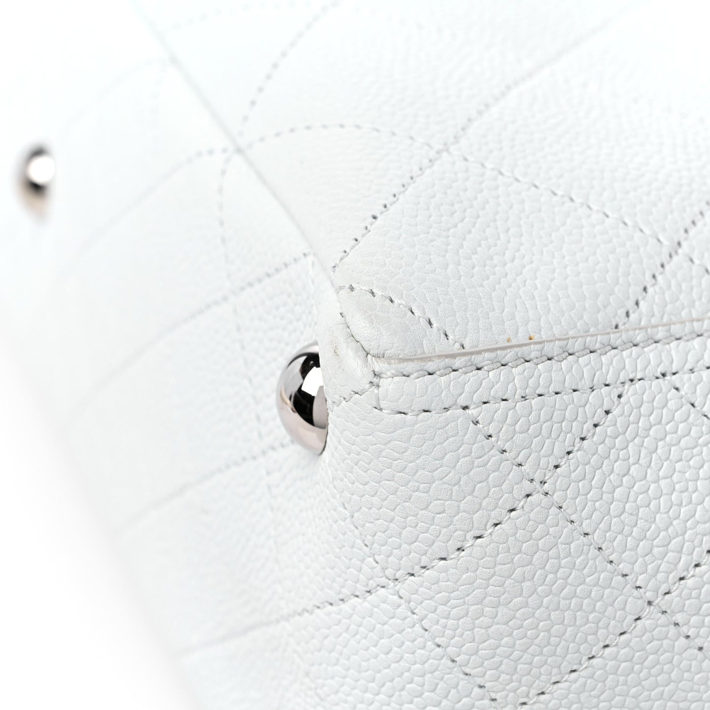 Caviar Stitched CC Pocket Tote White
