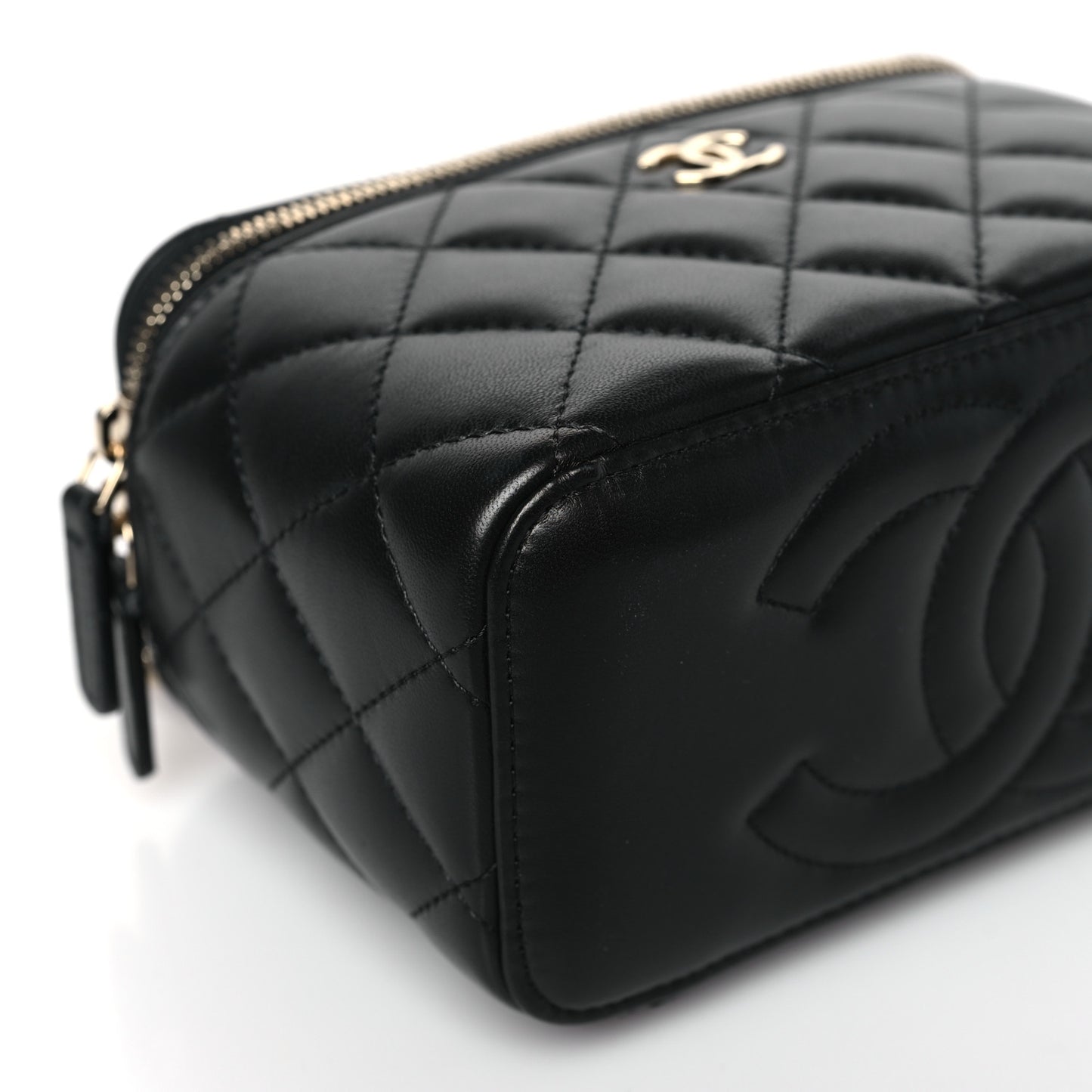 Lambskin Quilted Small Top Handle Vanity Case With Chain Black