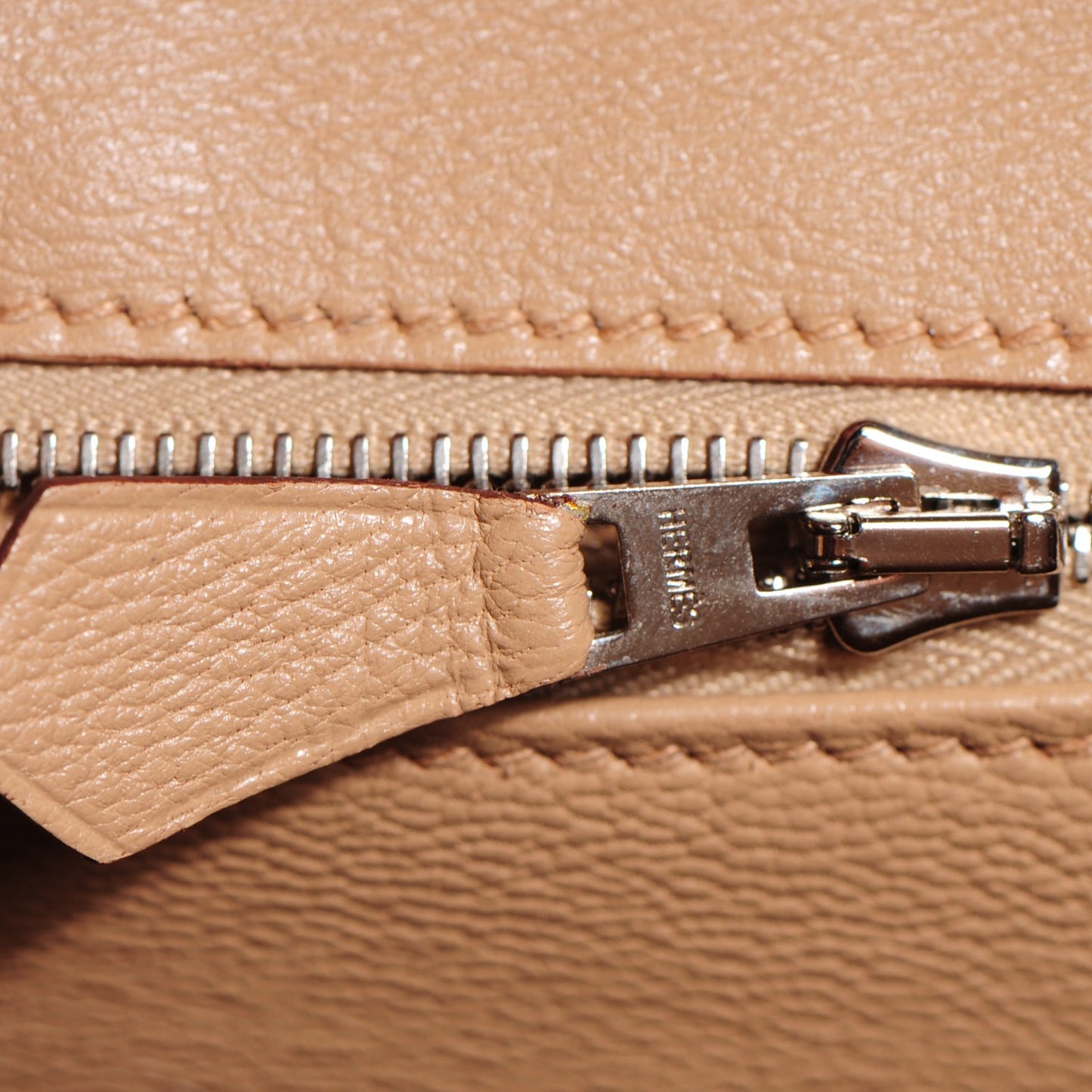 Matte Alligator Birkin 35 Poussiere