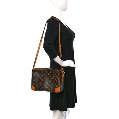Louis Vuitton Monogram Trocadero 30 2 of 8
