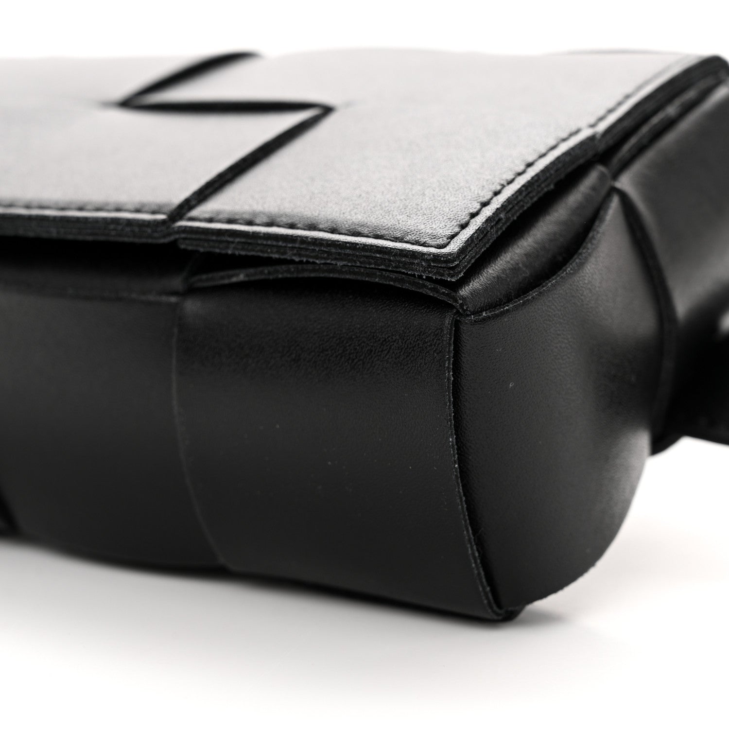 Bottega Veneta Nappa Maxi Intreccio The Belt Cassette Bag Black 9 of 9