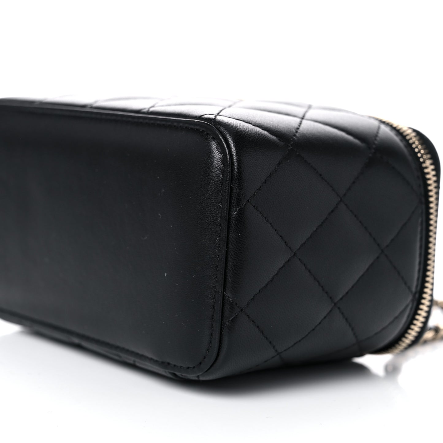 Lambskin Quilted Small Top Handle Vanity Case With Chain Black
