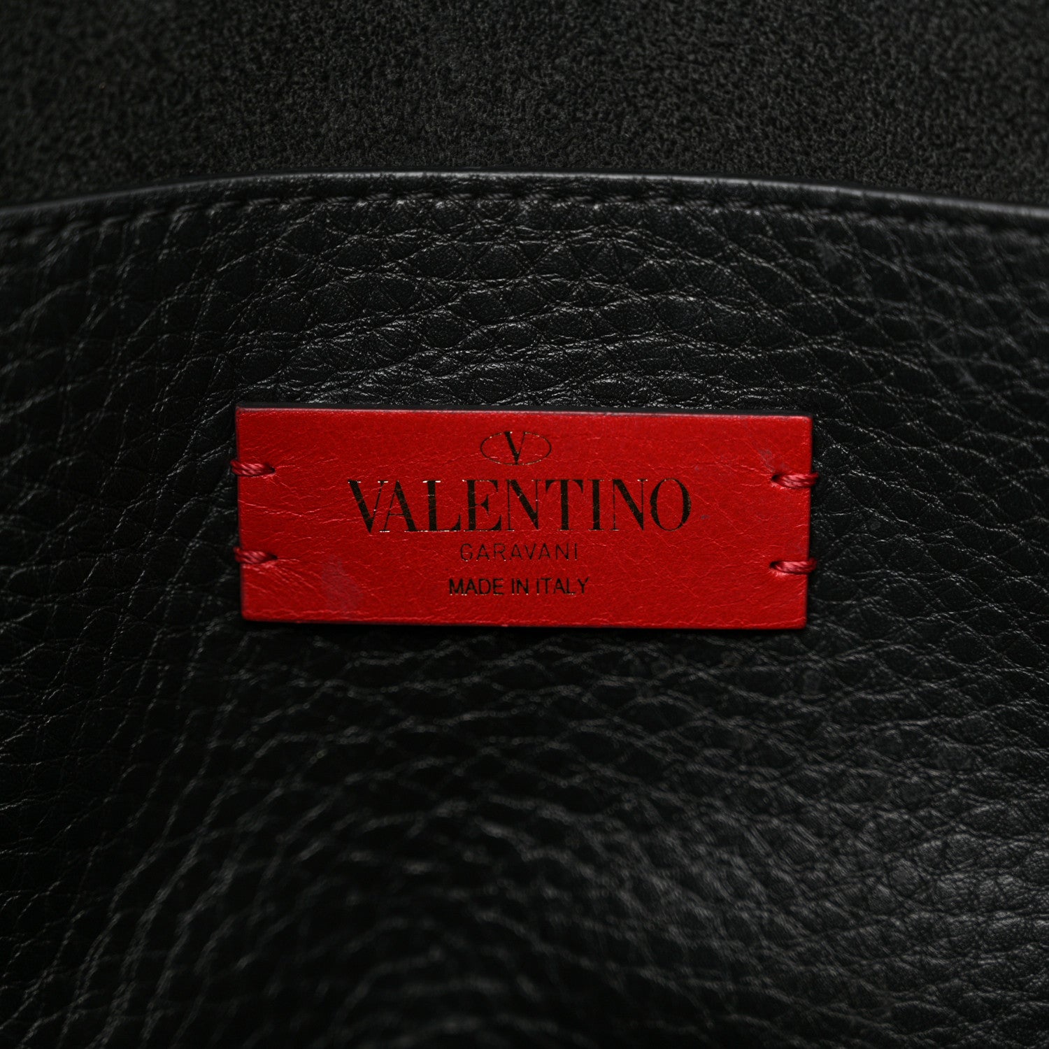 Valentino Garavani Grained Calfskin Rockstud Bucket Bag Black 7 of 12