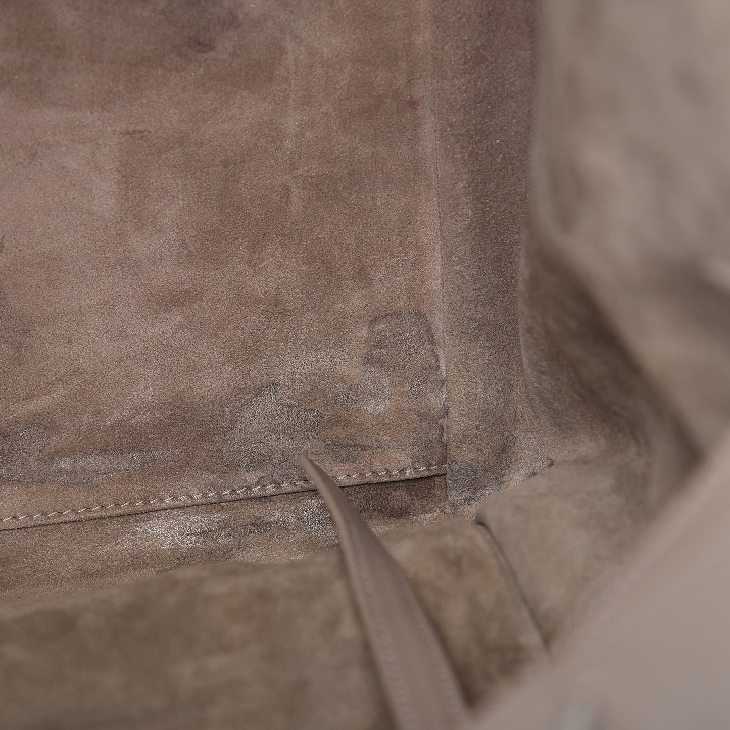 Supple Calfskin Medium Phantom Luggage Beige