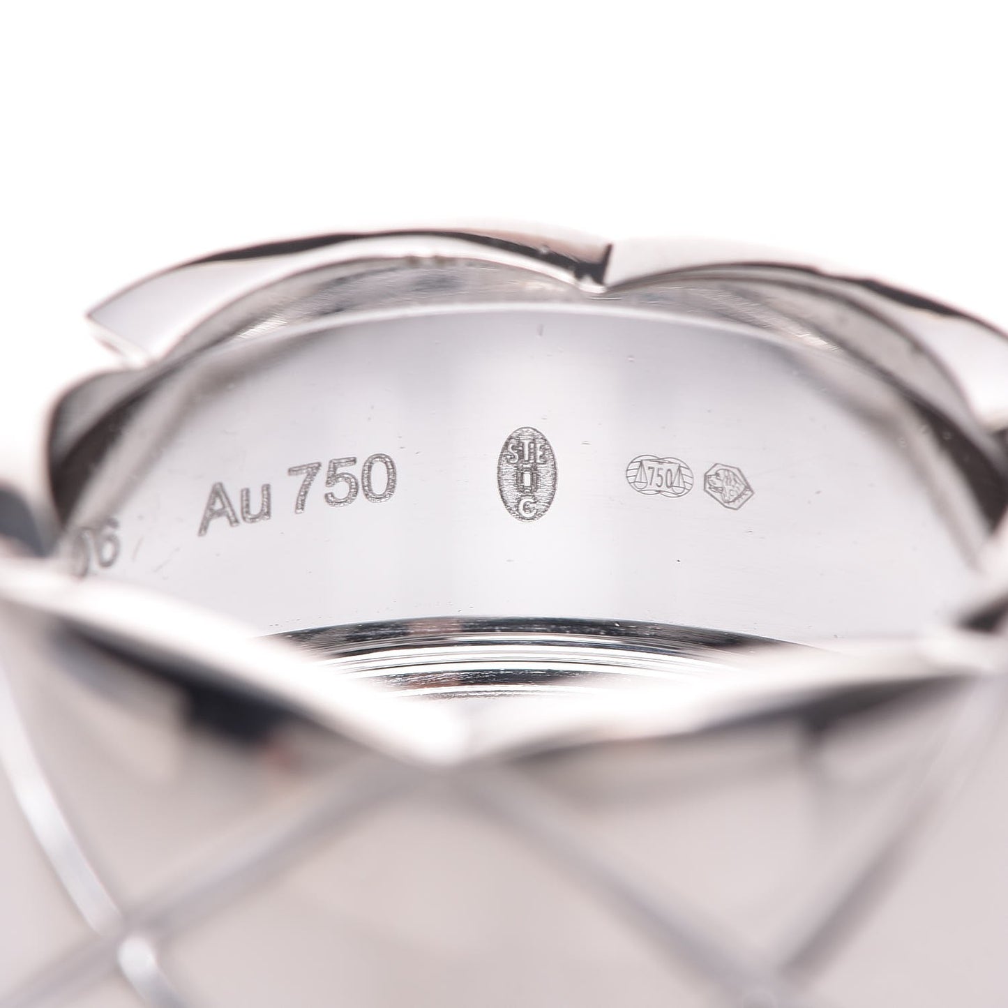 18K White Gold Medium Coco Crush Ring 56 7.5