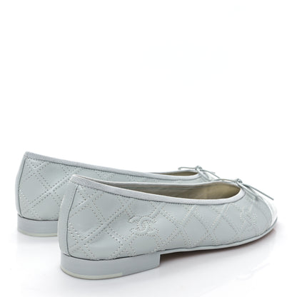 Chanel Lambskin Patent Double Stitched CC Cap Toe Ballerina Flats 38.5 Light Blue White 4 of 8