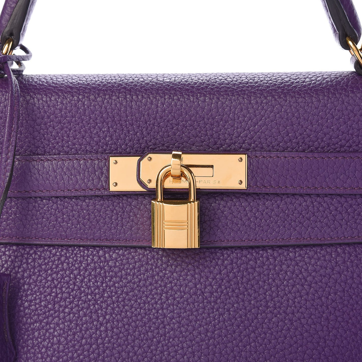 Taurillon Clemence Kelly Retourne 32 Ultraviolet