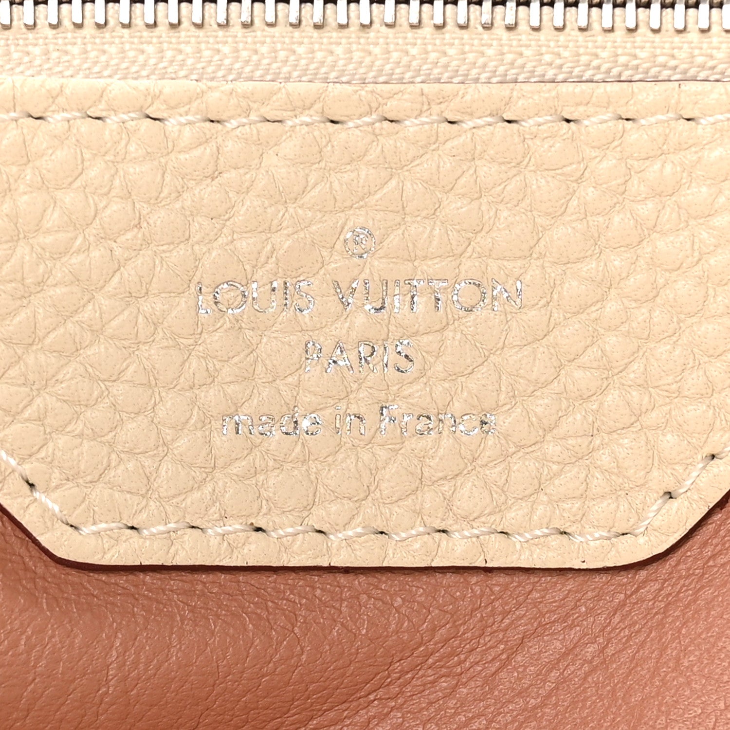 Louis Vuitton Taurillon Capucines MM Blanc Casse 6 of 9