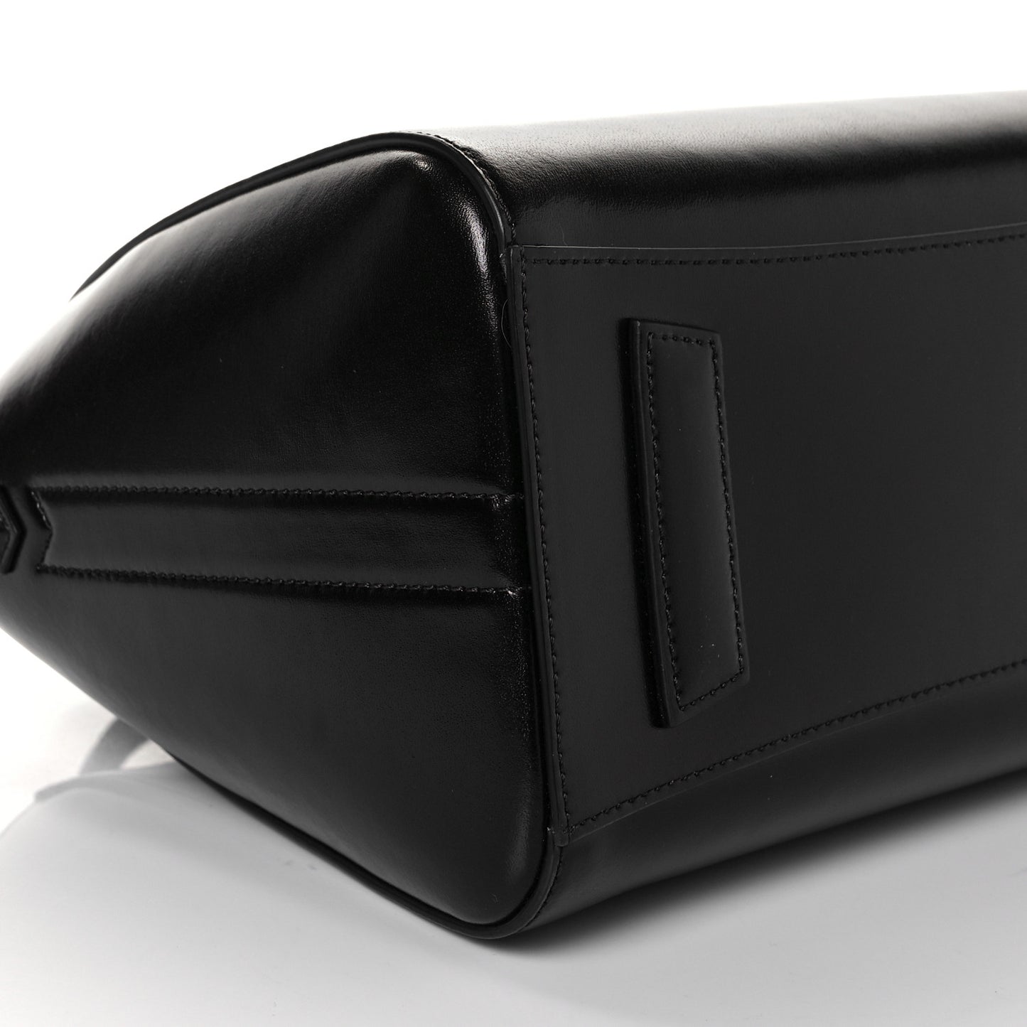Shiny Lord Calfskin Small Antigona Black