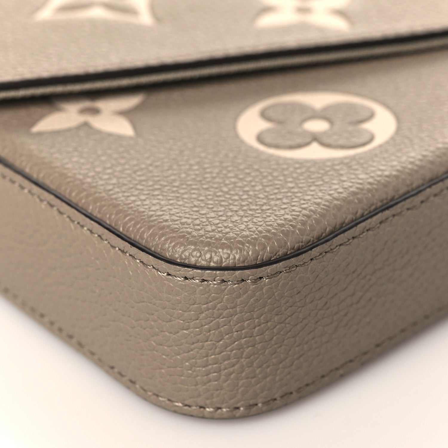 Louis Vuitton Empreinte Monogram Giant Felicie Pochette Tourterelle Creme 8 of 9