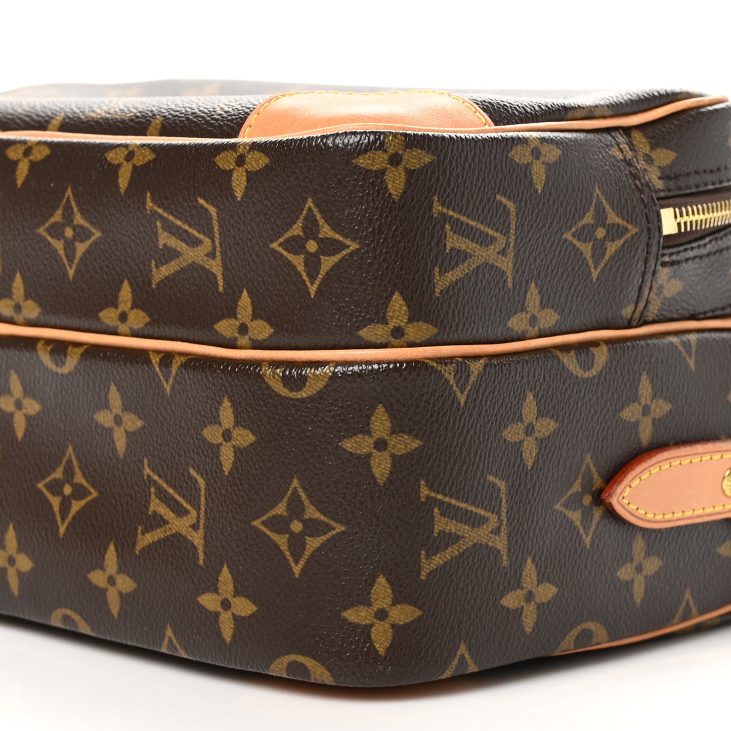 Monogram Nil 28