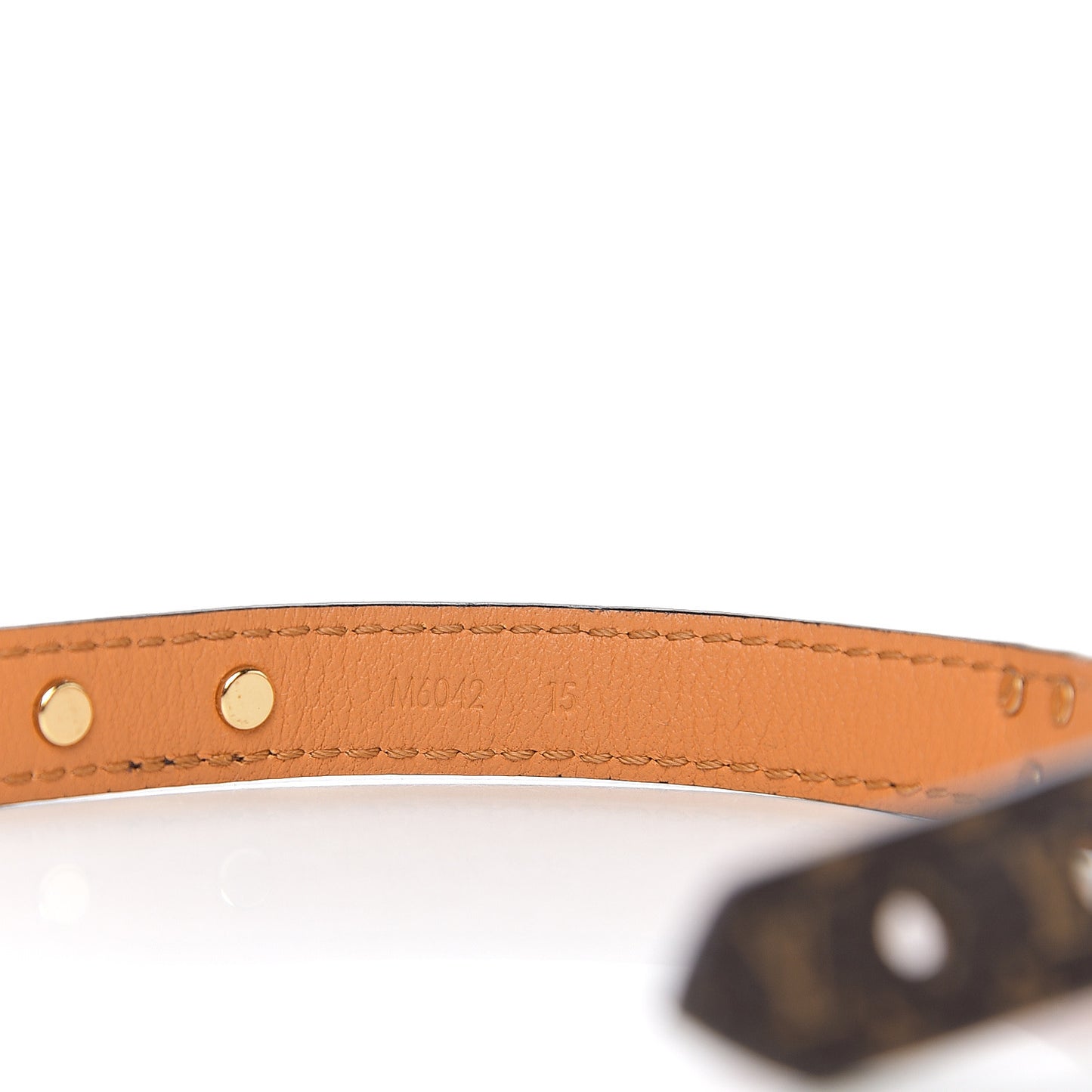 Monogram Essential V Bracelet 15