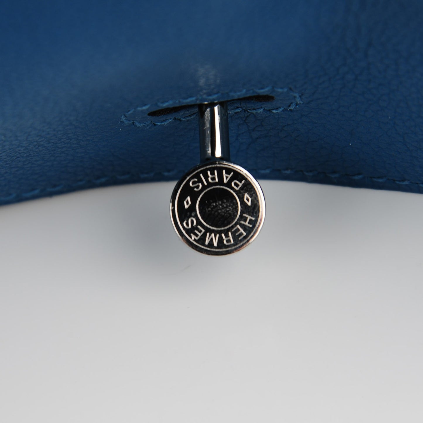 Veau Evercolor Lindy 26 Bleu De Galice