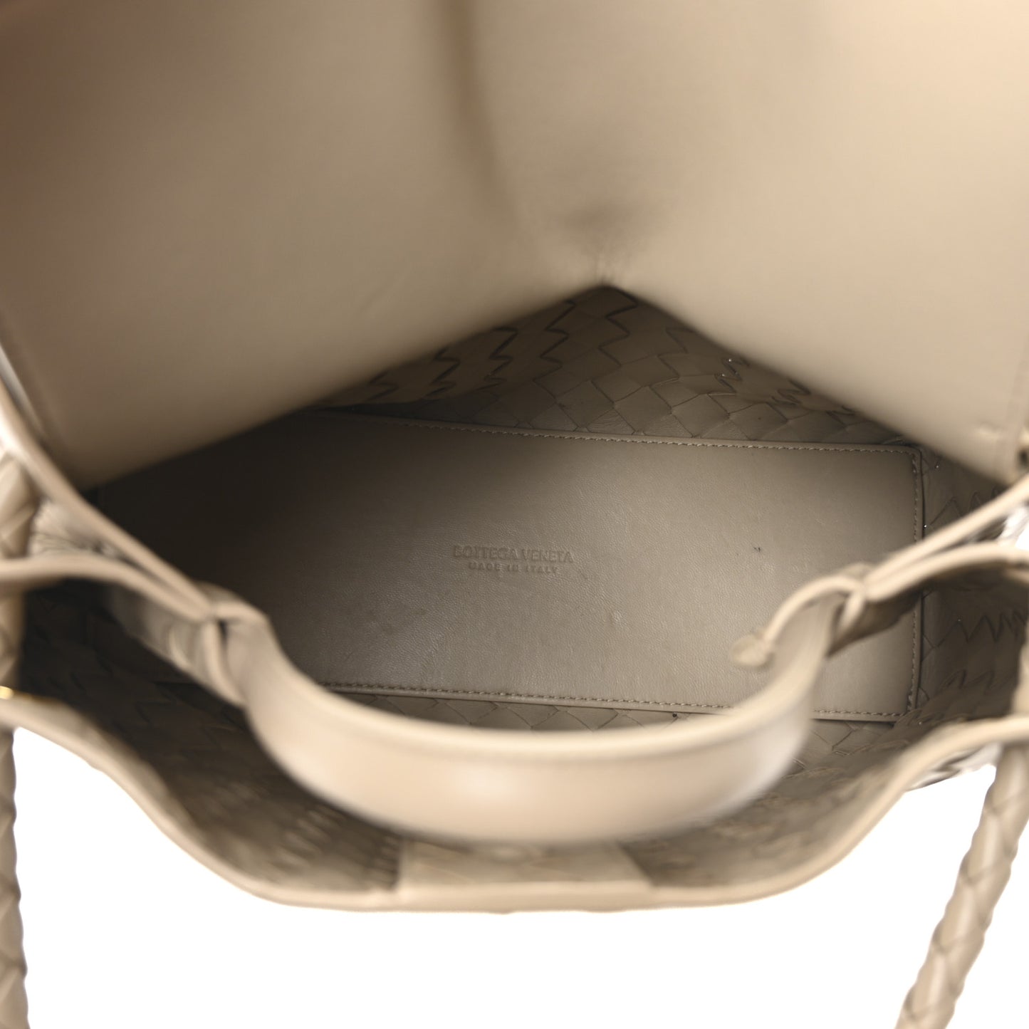 Nappa Intrecciato Medium Andiamo Shoulder Bag Ecru