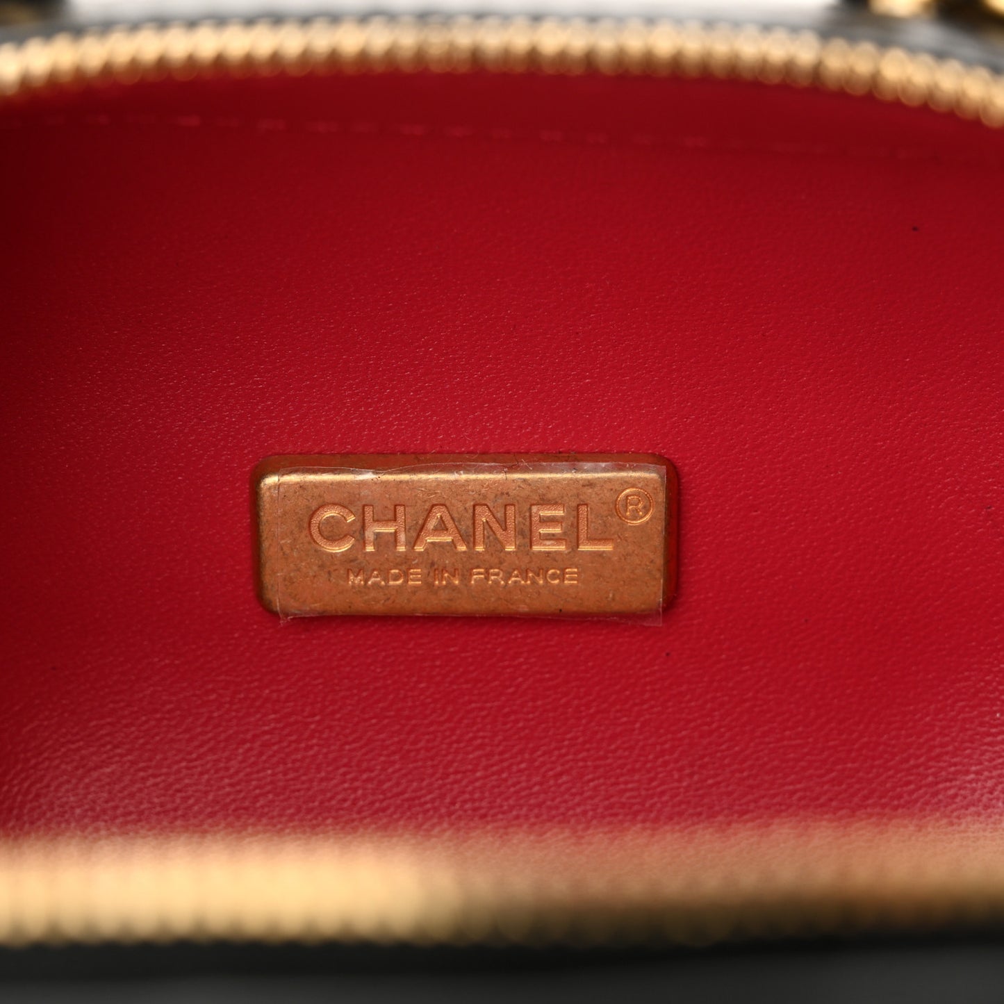 Lambskin Quilted CC Bubble Vanity Case With Chain Black