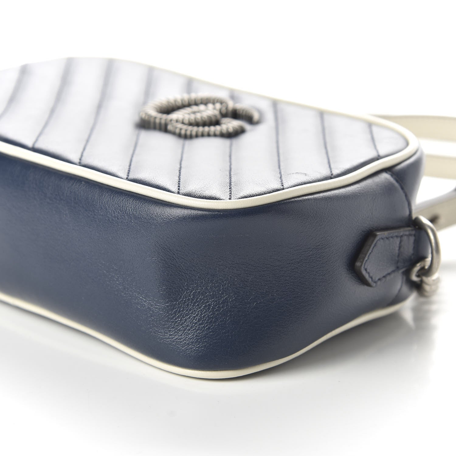 Gucci Vintage Effect Calfskin Matelasse Diagonal Small Torchon GG Marmont Chain Shoulder Bag Blue Agata Mystic White 7 of 10