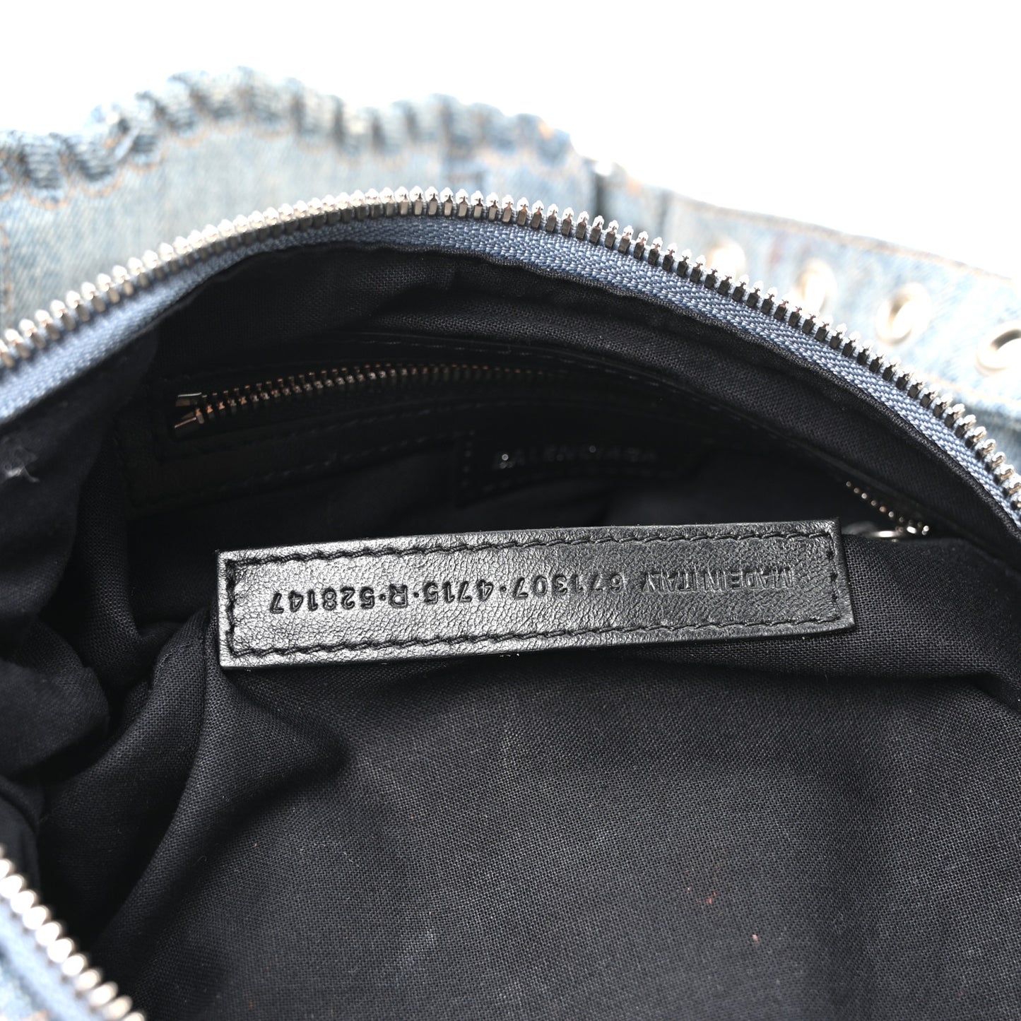 Washed Frayed Denim Crystal Small Le Cagole Shoulder Bag Blue