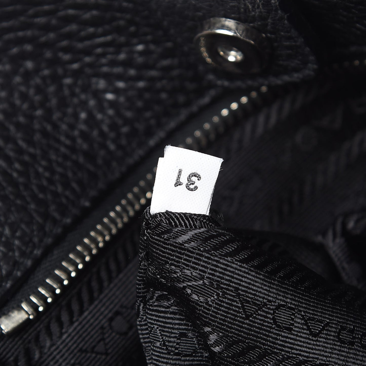 Vitello Daino Braided Hobo Nero Black