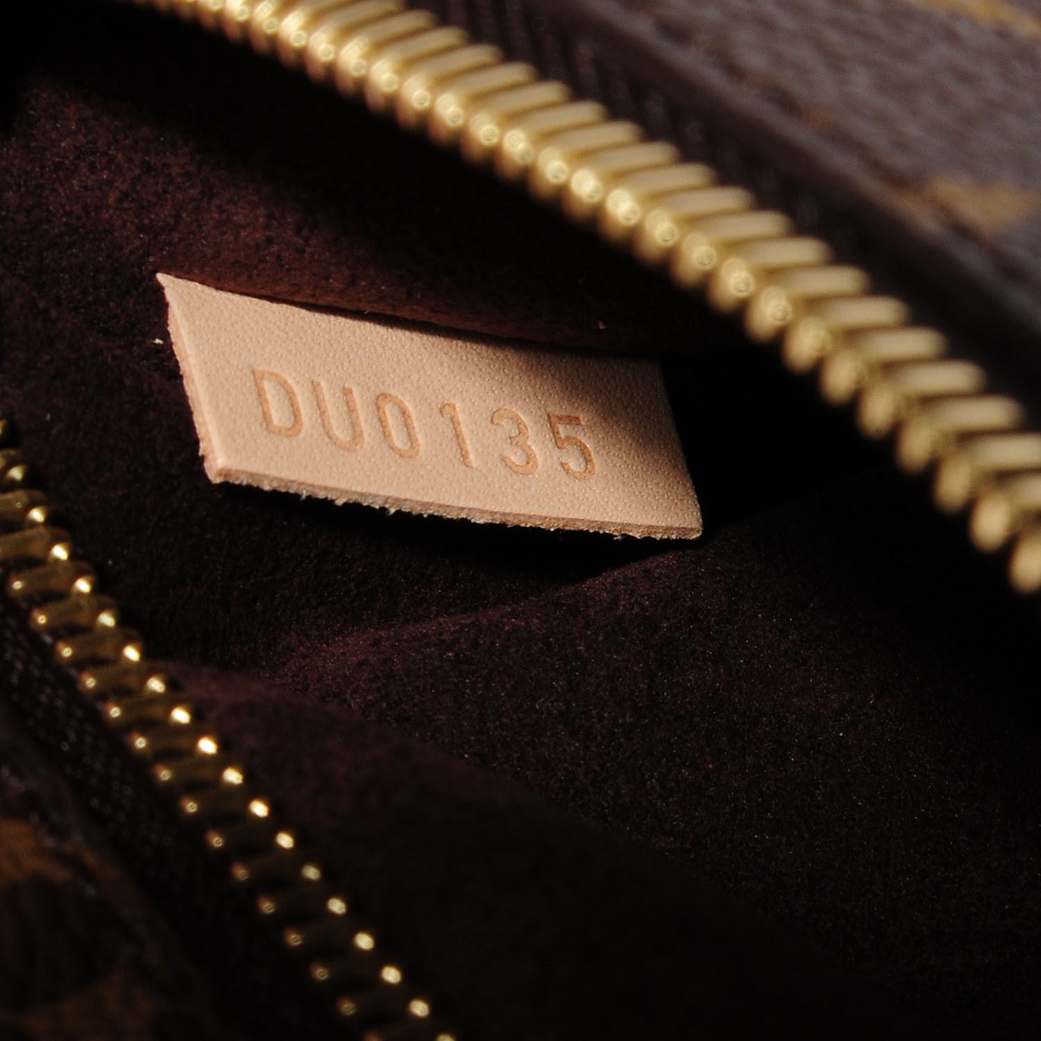 Louis Vuitton Monogram Pochette Metis 7 of 7