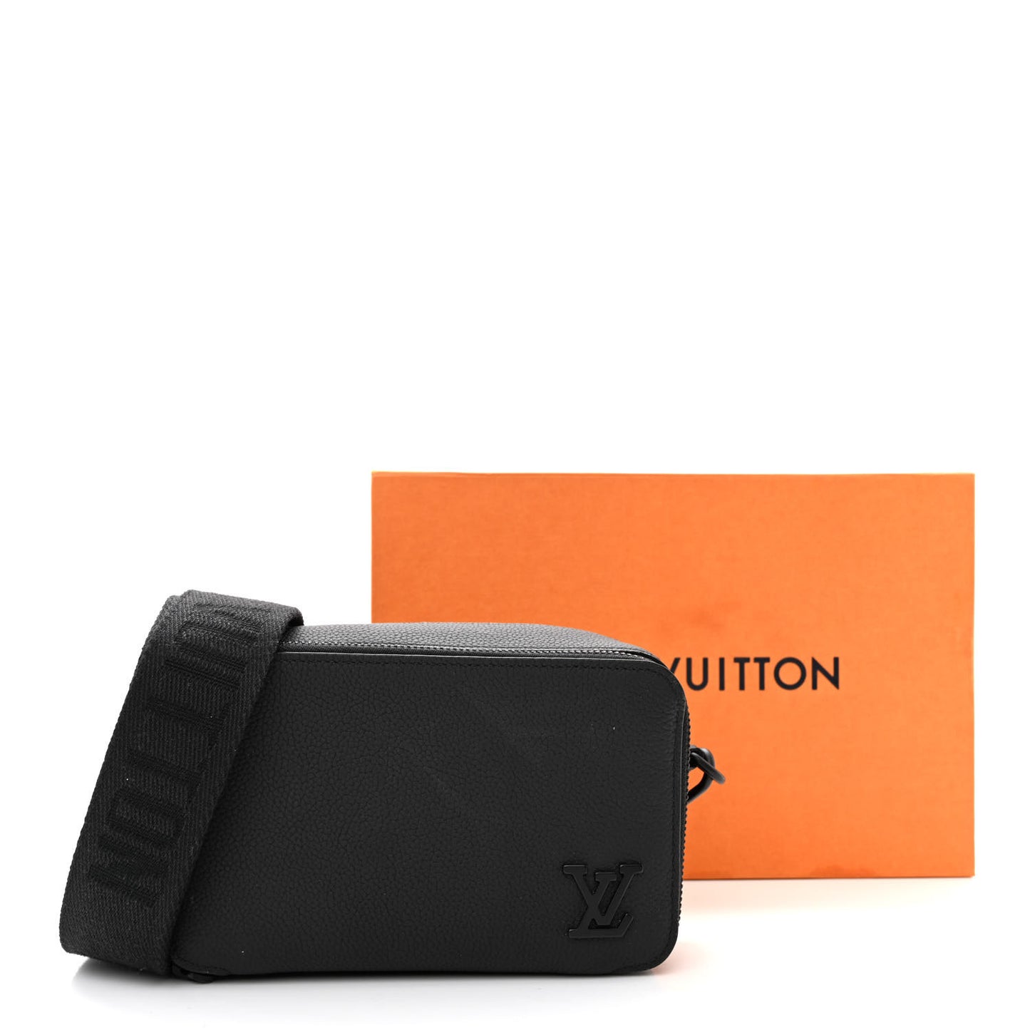 Calfskin Aerogram Alpha Wearable Wallet Black