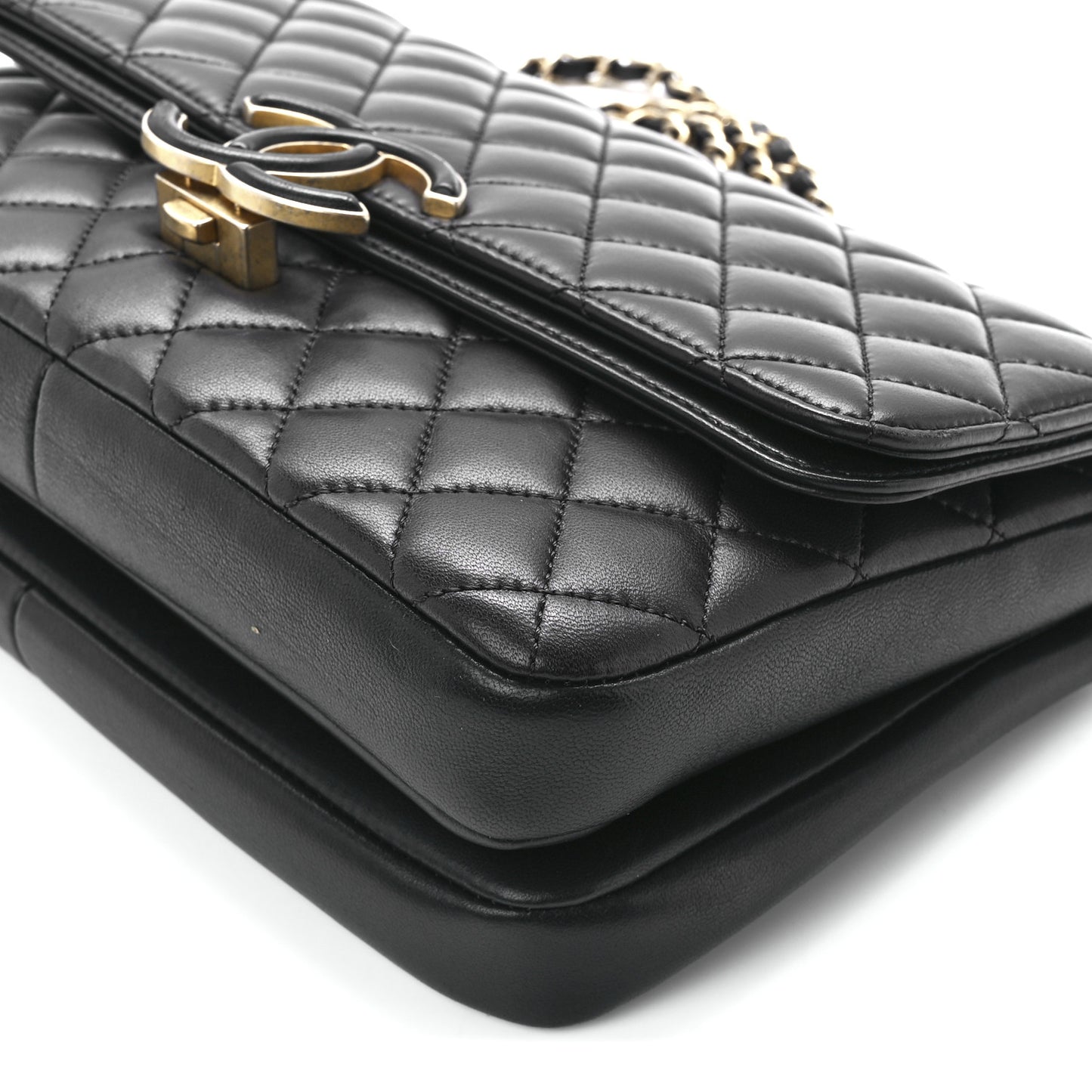 Lambskin Quilted Large CC Chic Flap Black
