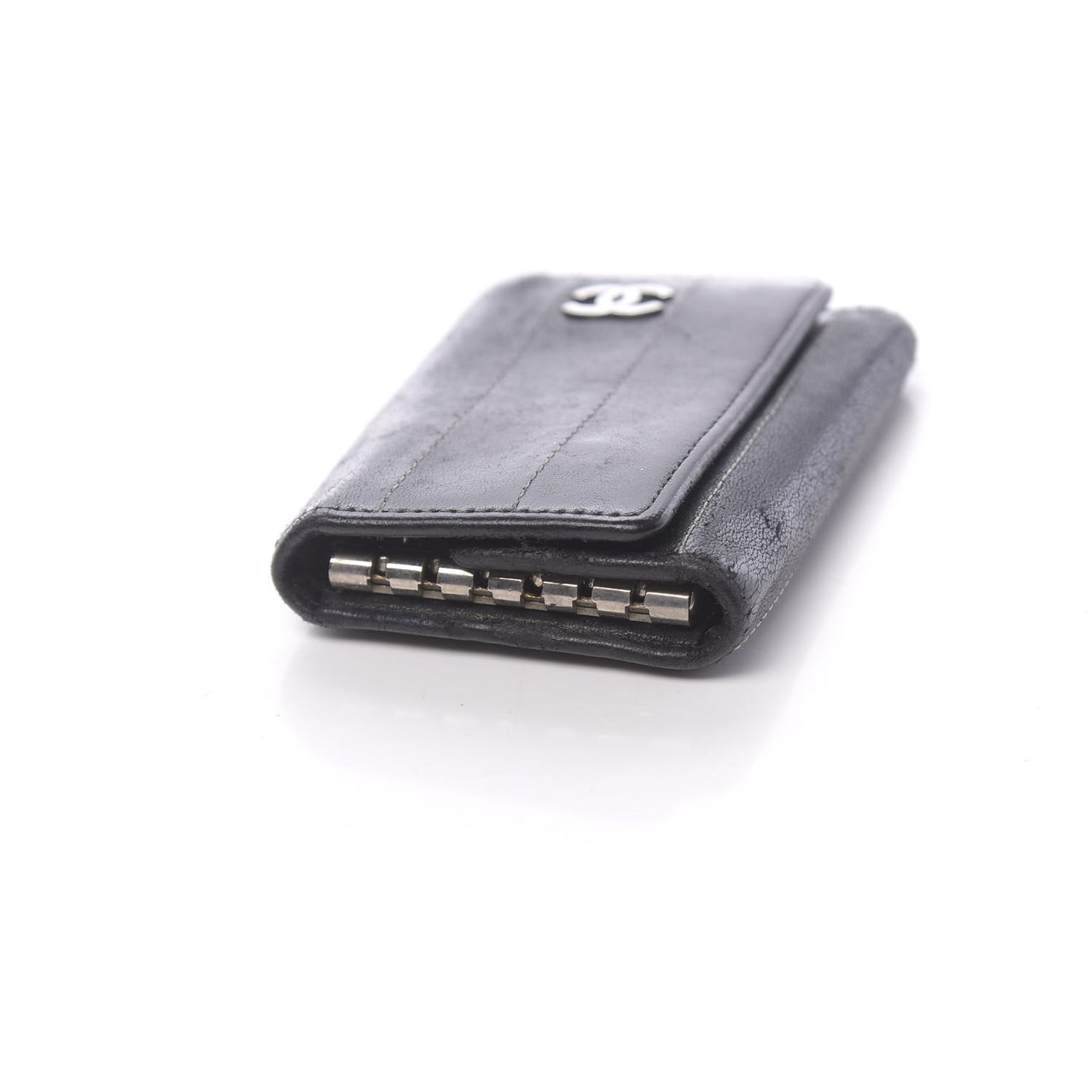 Lambskin Vertical Quilted 6 Key Holder Black