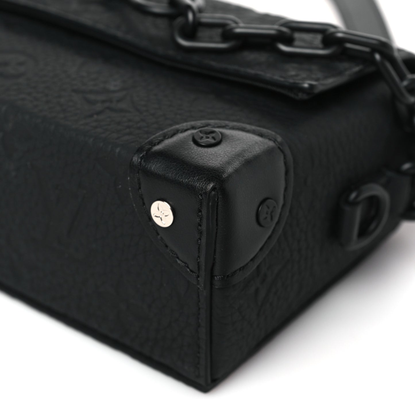 Taurillon Monogram Steamer Wearable Wallet Black