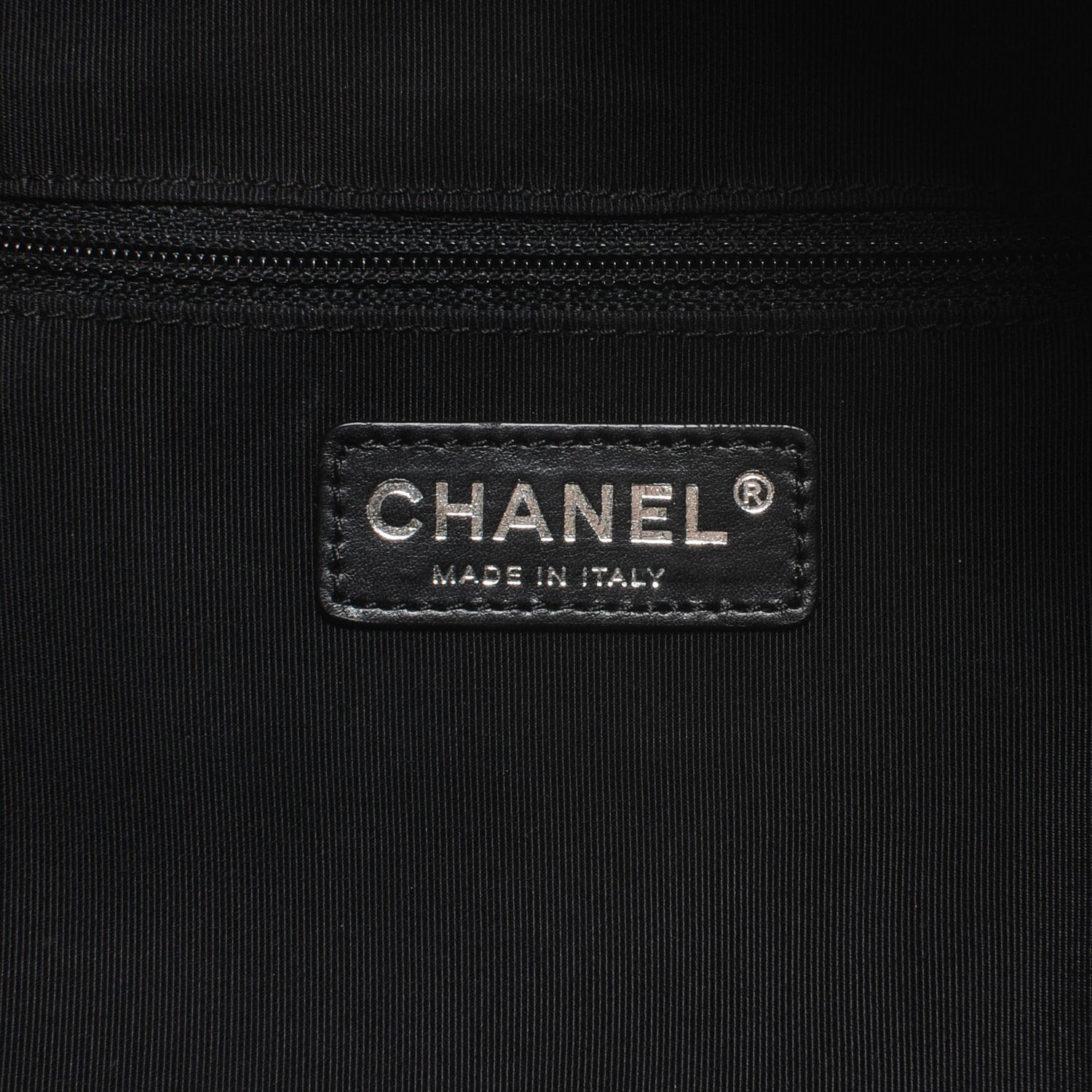 Chanel Lacquered Canvas Medium Unlimited Tote Argent Fonce 6 of 7