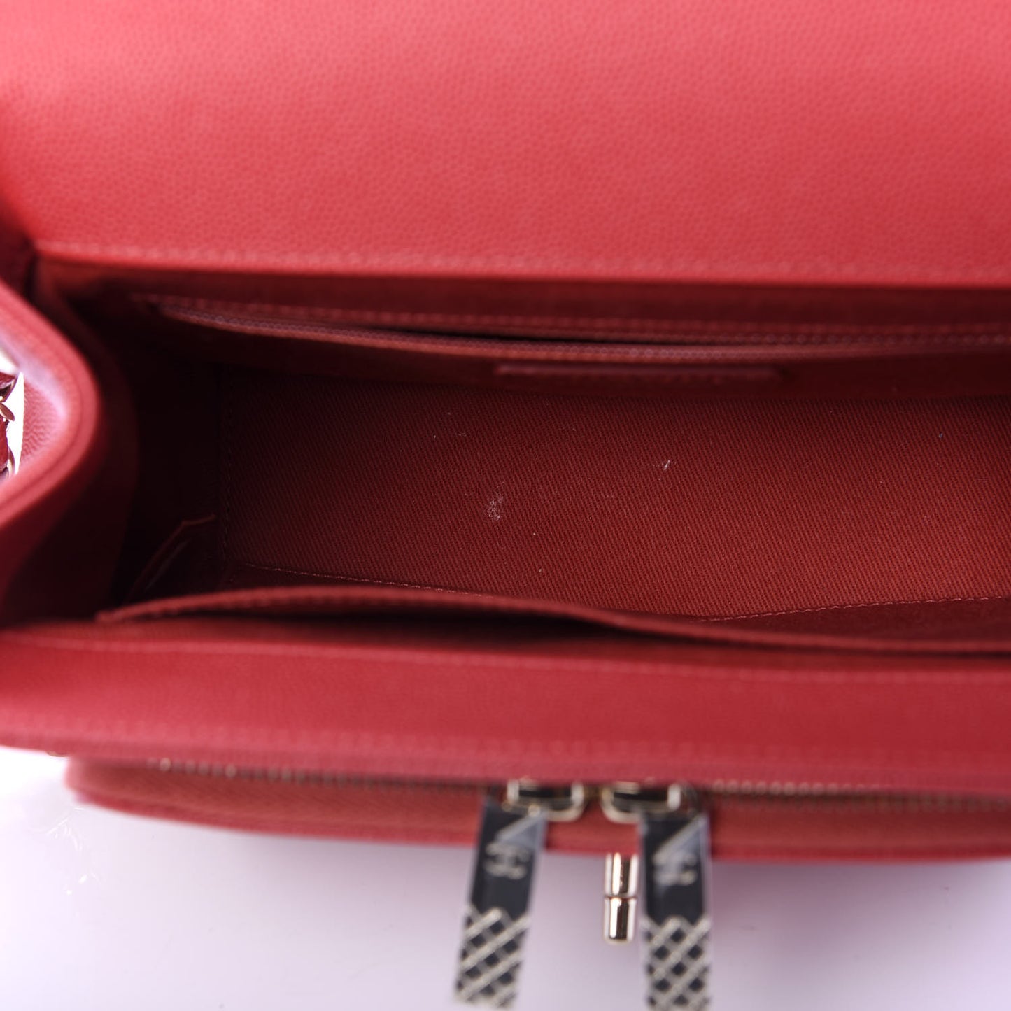 Caviar Quilted Medium Business Affinity Flap Red