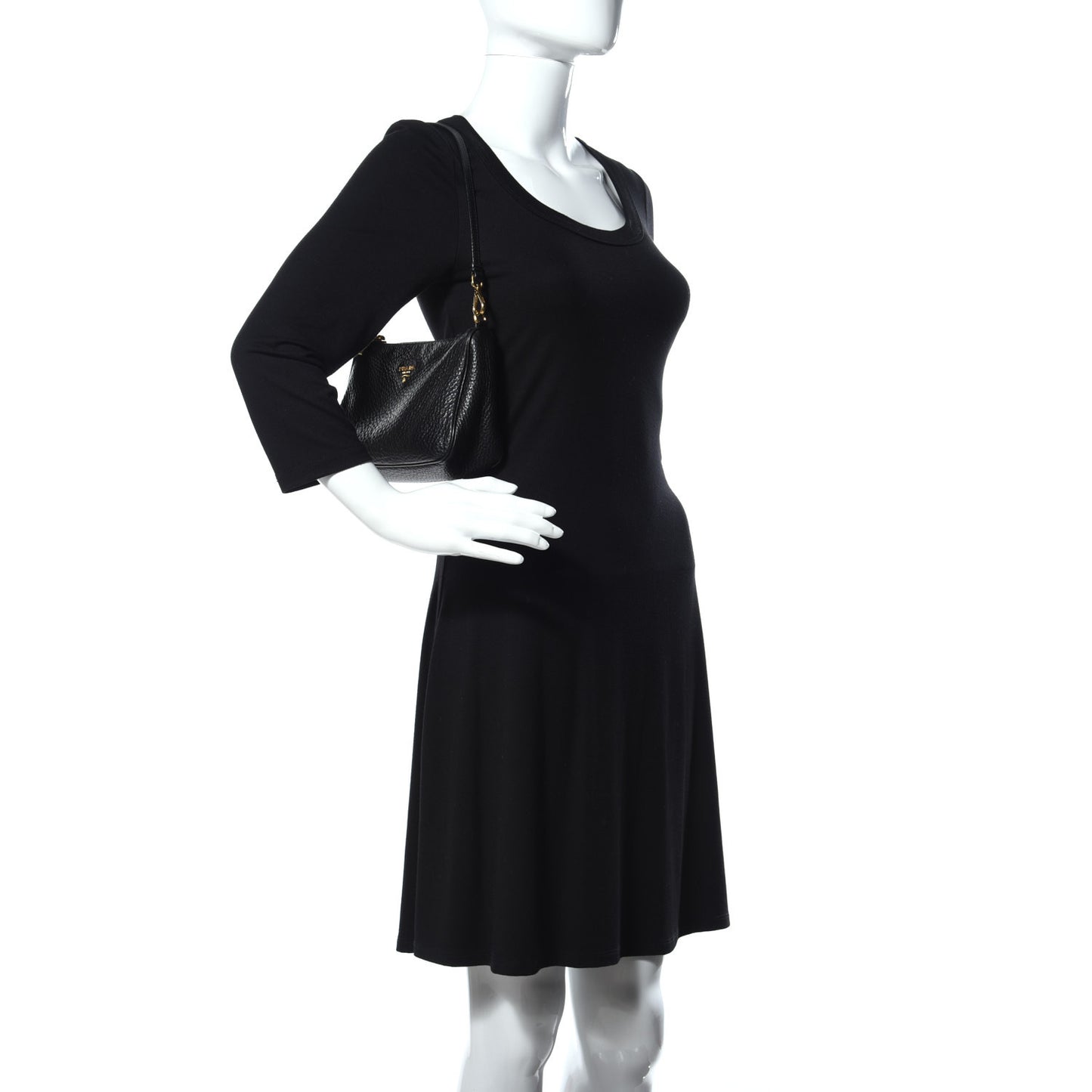 Vitello Daino Pochette Bag Black