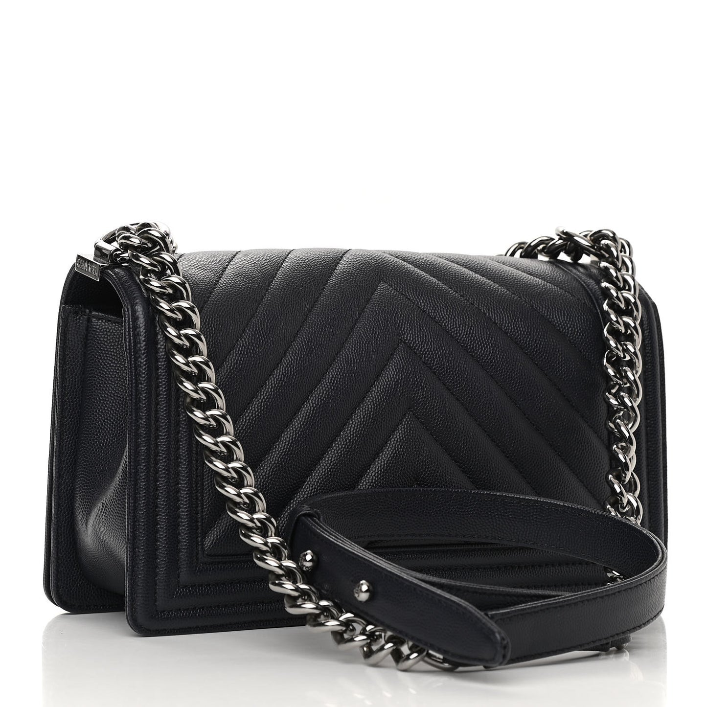 Caviar Chevron Quilted Medium Boy Flap Black