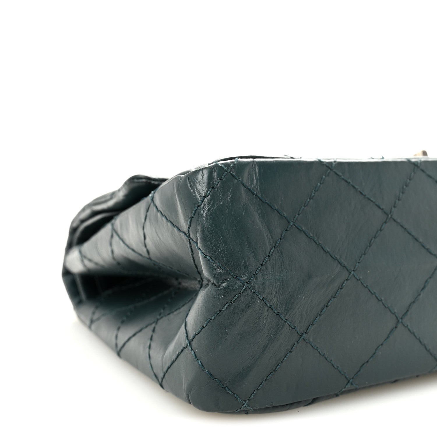 Chanel Aged Calfskin Quilted 2.55 Reissue 226 Flap Green 9 of 10