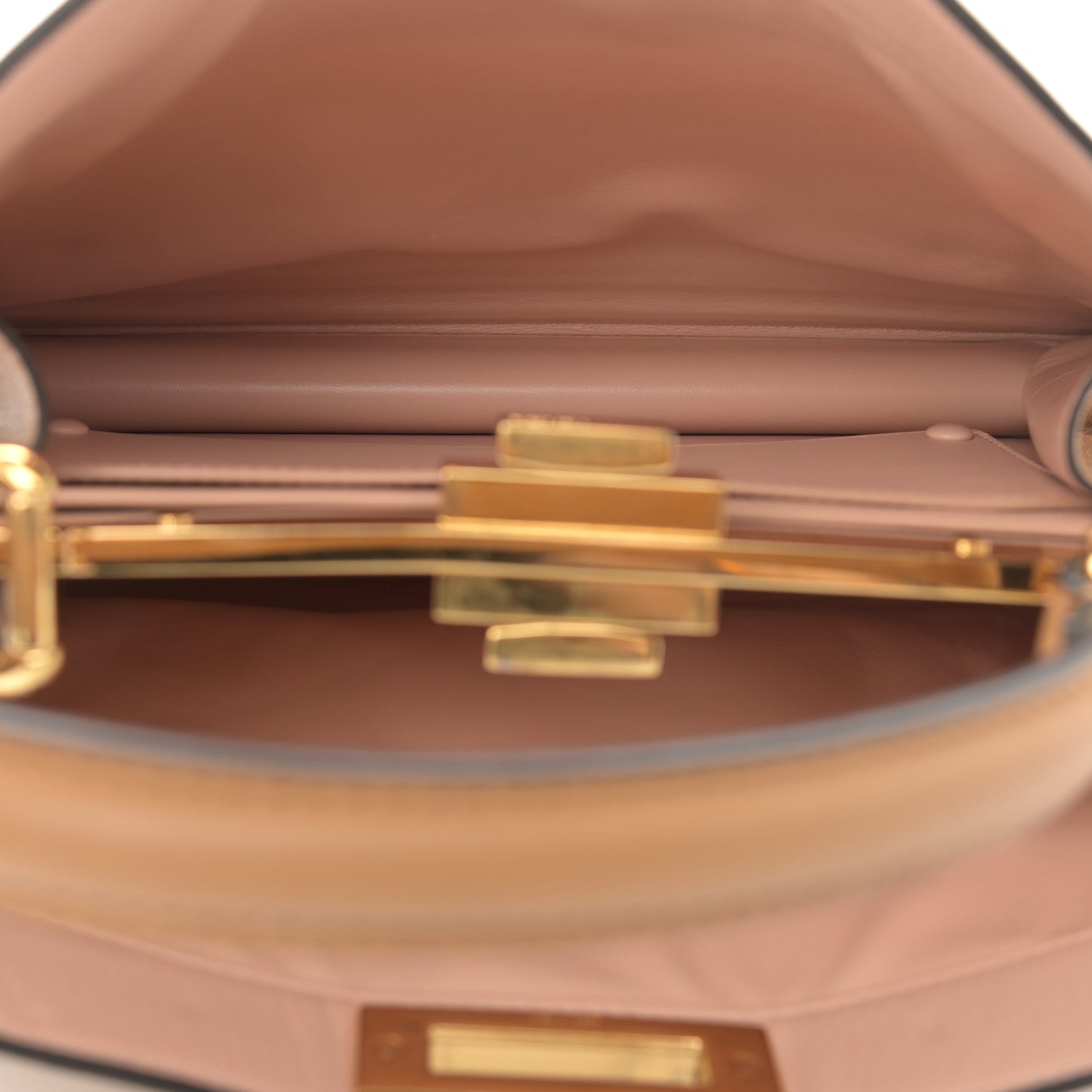 Vitello Seta Shiny Nappa Medium Peekaboo I SEE U Satchel Miele Scuro Light Rose