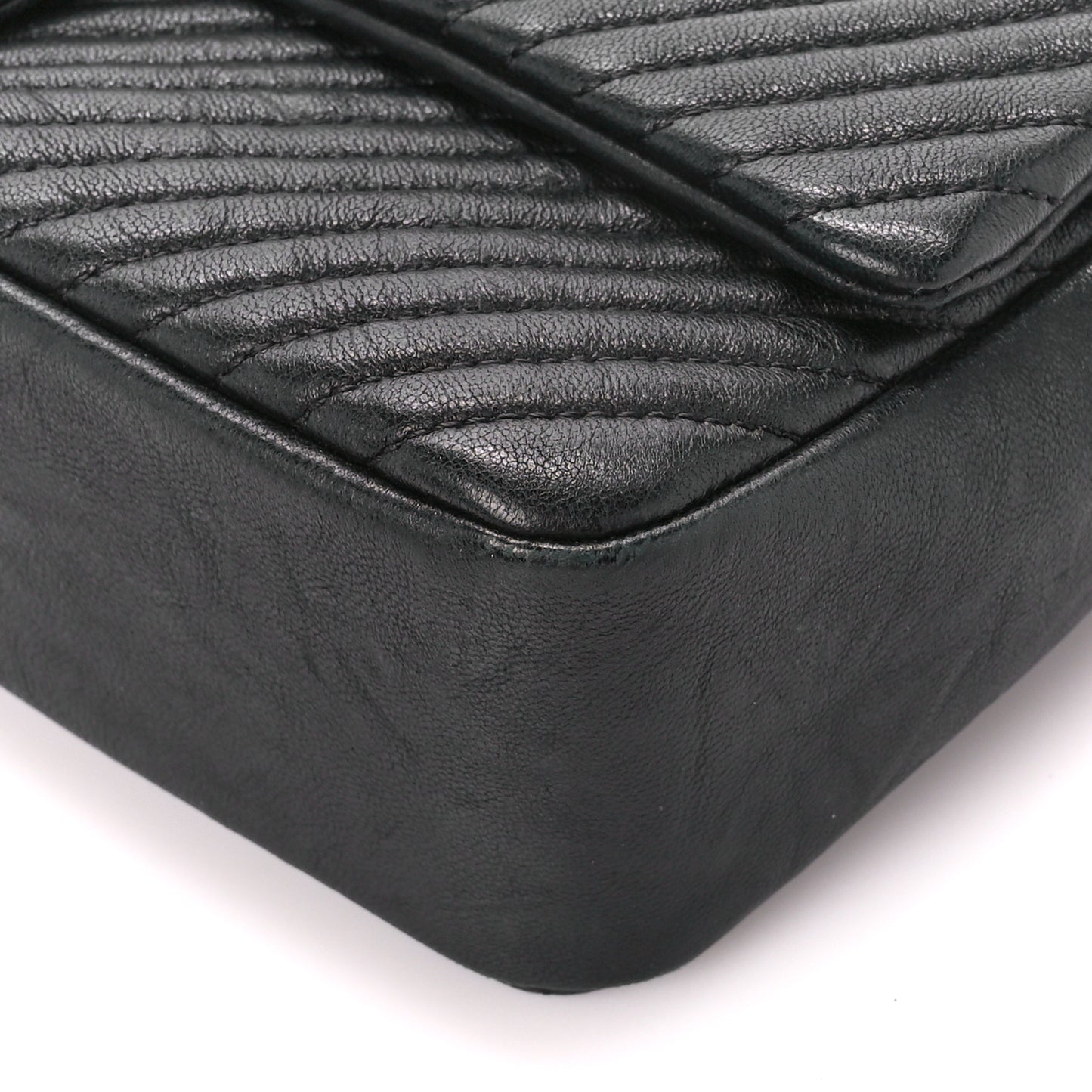 Calfskin Chevron Quilted Medium Surpique Flap Black