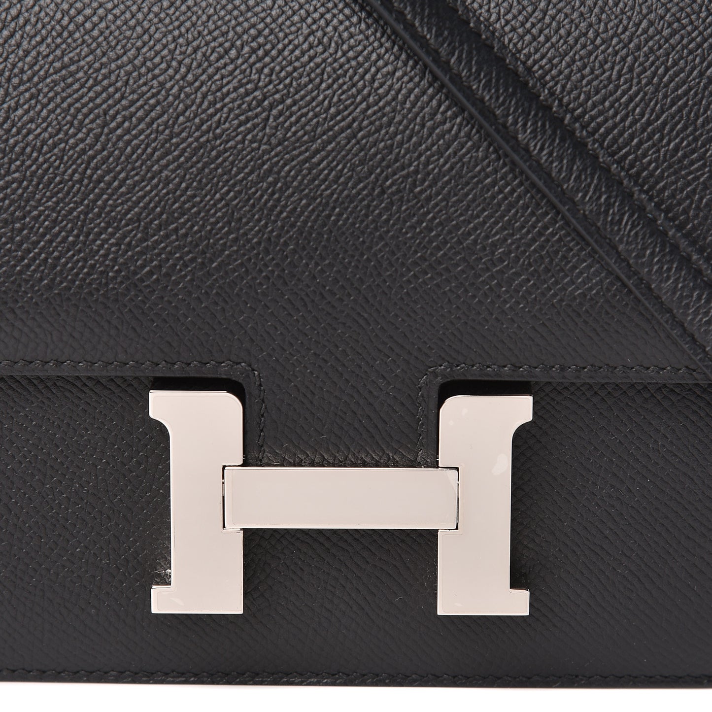 Epsom Constance 18 Black