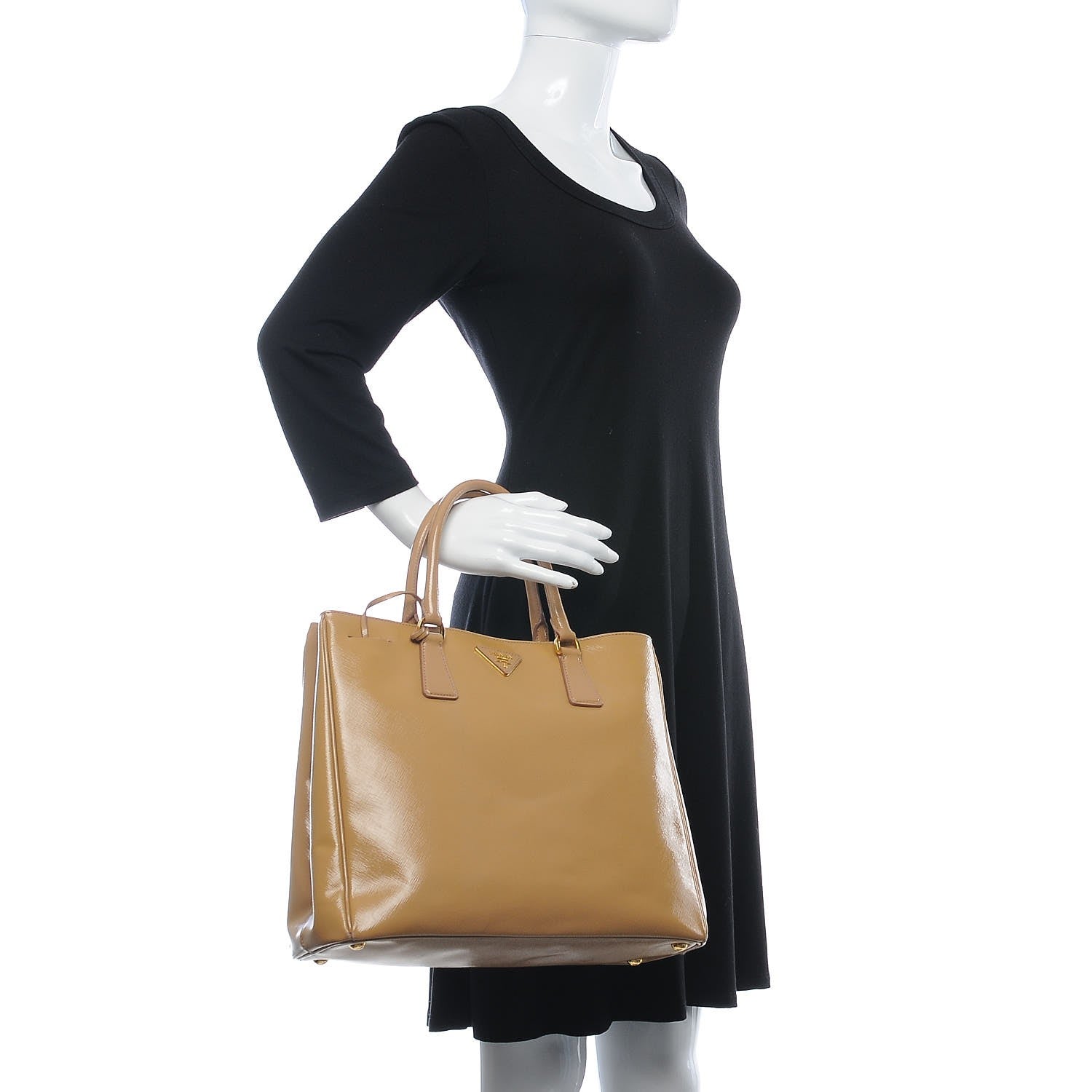 Prada Saffiano Vernice Tote 3 of 17